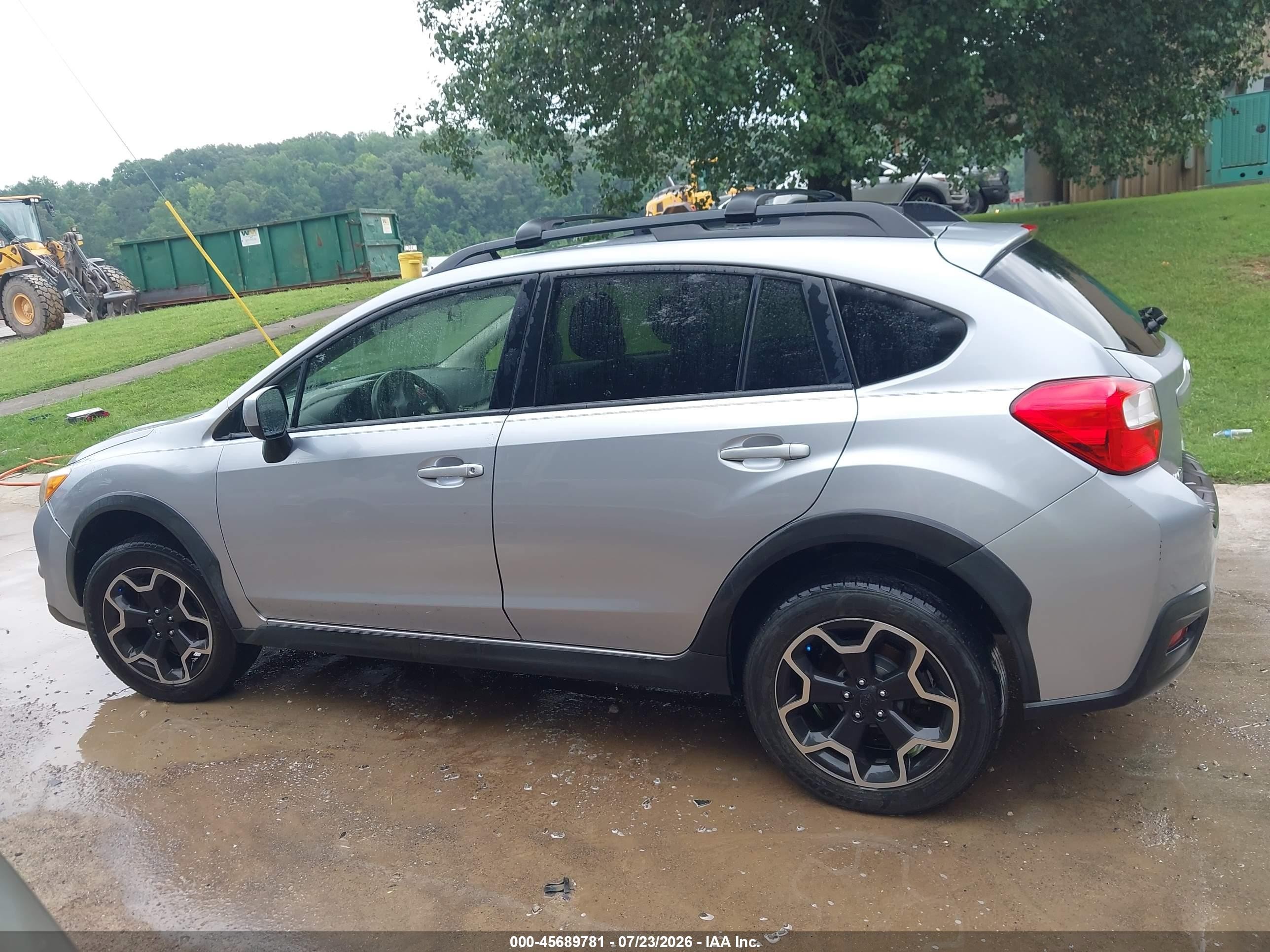 2014 Subaru Xv Crosstrek 2.0i Premium Silver vin: JF2GPAVCXE8308998