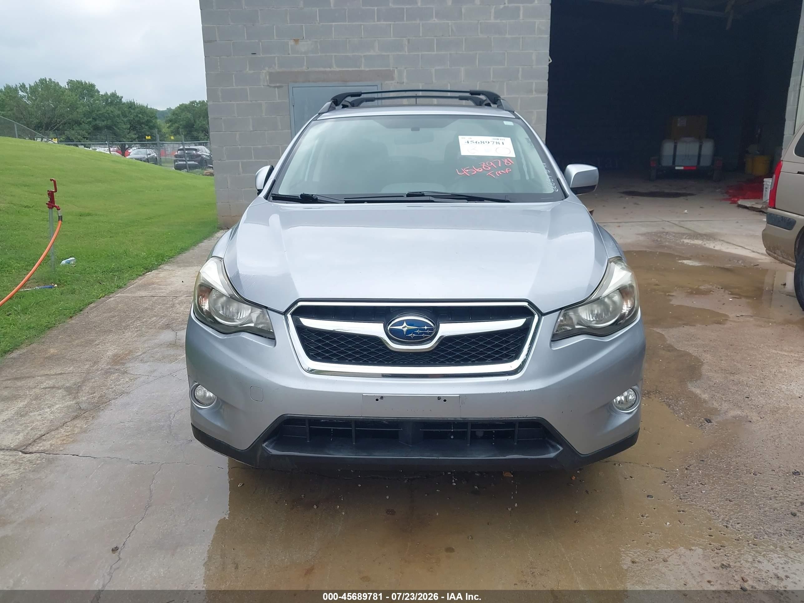 2014 Subaru Xv Crosstrek 2.0i Premium Silver vin: JF2GPAVCXE8308998