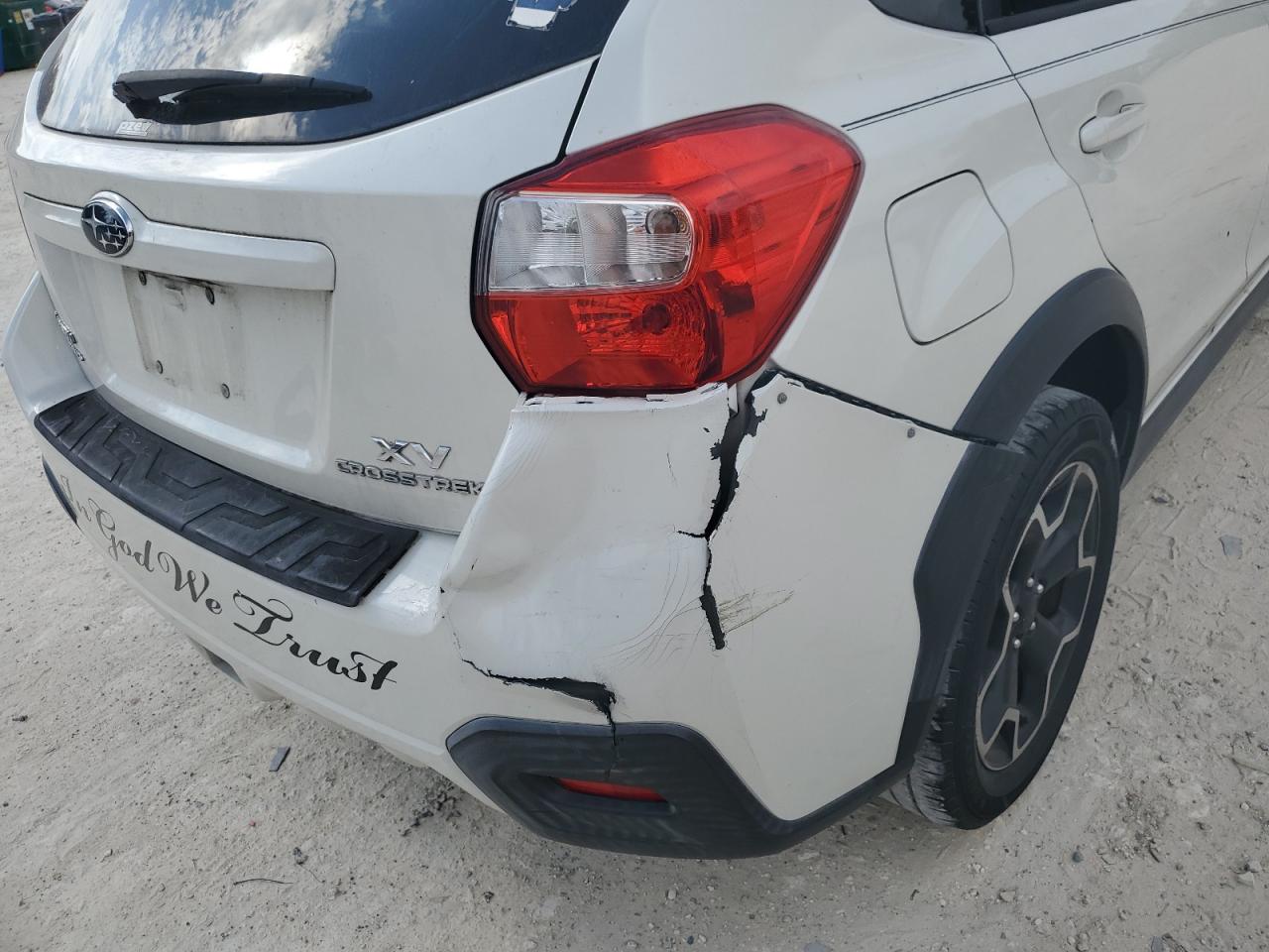 2014 Subaru Xv Crosstrek 2.0 Premium White vin: JF2GPAVCXE8322769 Damage: Rear Bumper Molding, Broken, Replacement Required