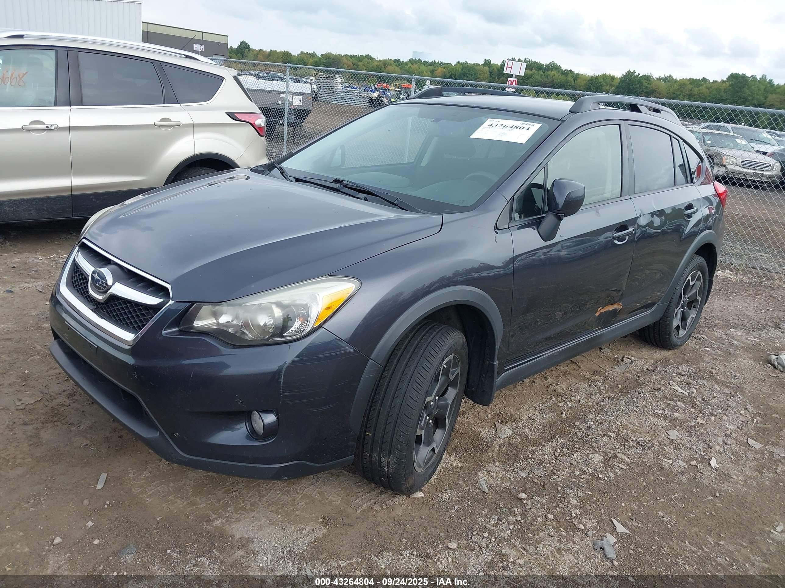 2014 Subaru Xv Crosstrek 2.0i Premium Gray vin: JF2GPAWC1E8209081