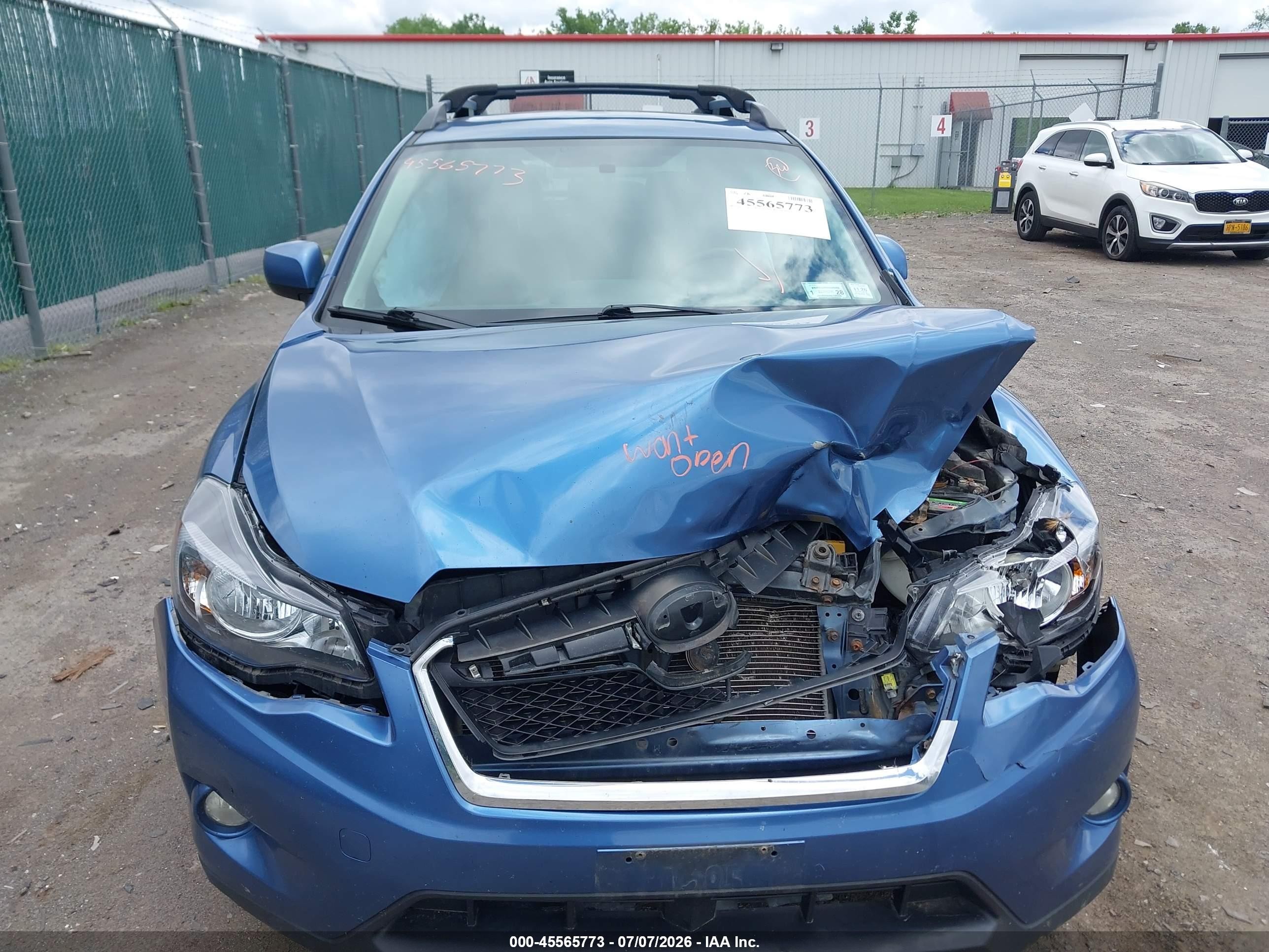 2014 Subaru Xv Crosstrek 2.0i Premium Blue vin: JF2GPAWC1E8270821