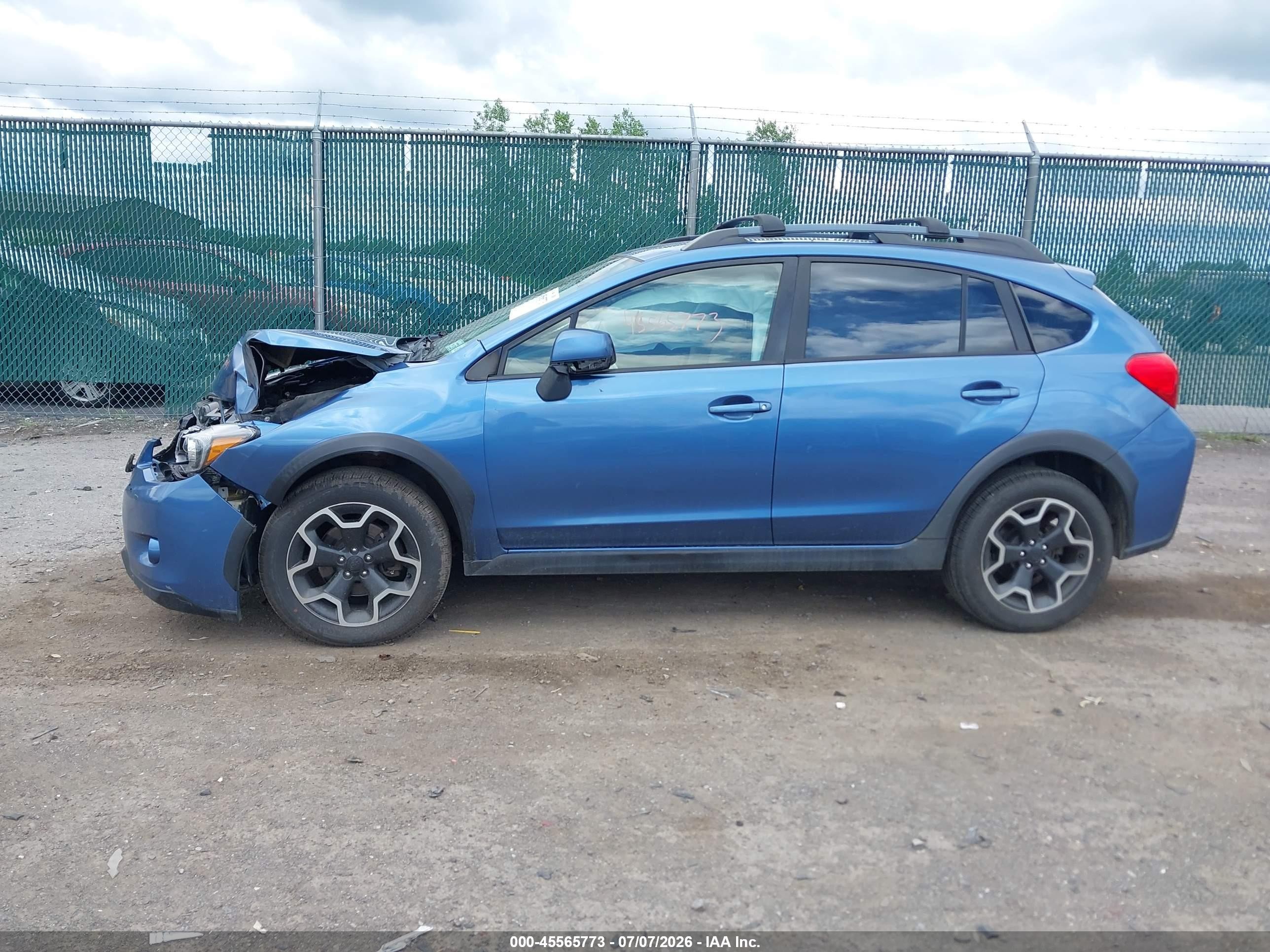 2014 Subaru Xv Crosstrek 2.0i Premium Blue vin: JF2GPAWC1E8270821