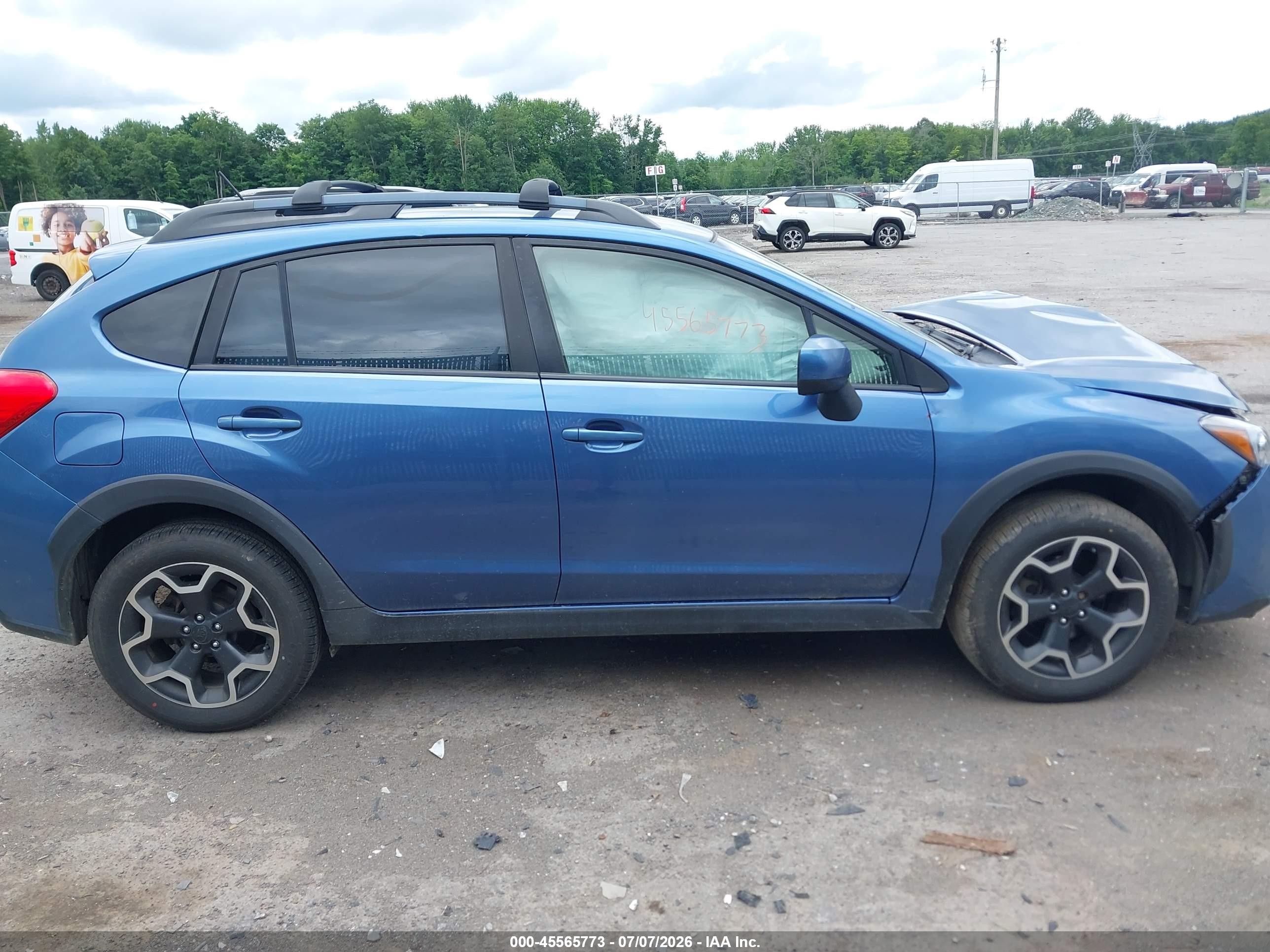 2014 Subaru Xv Crosstrek 2.0i Premium Blue vin: JF2GPAWC1E8270821
