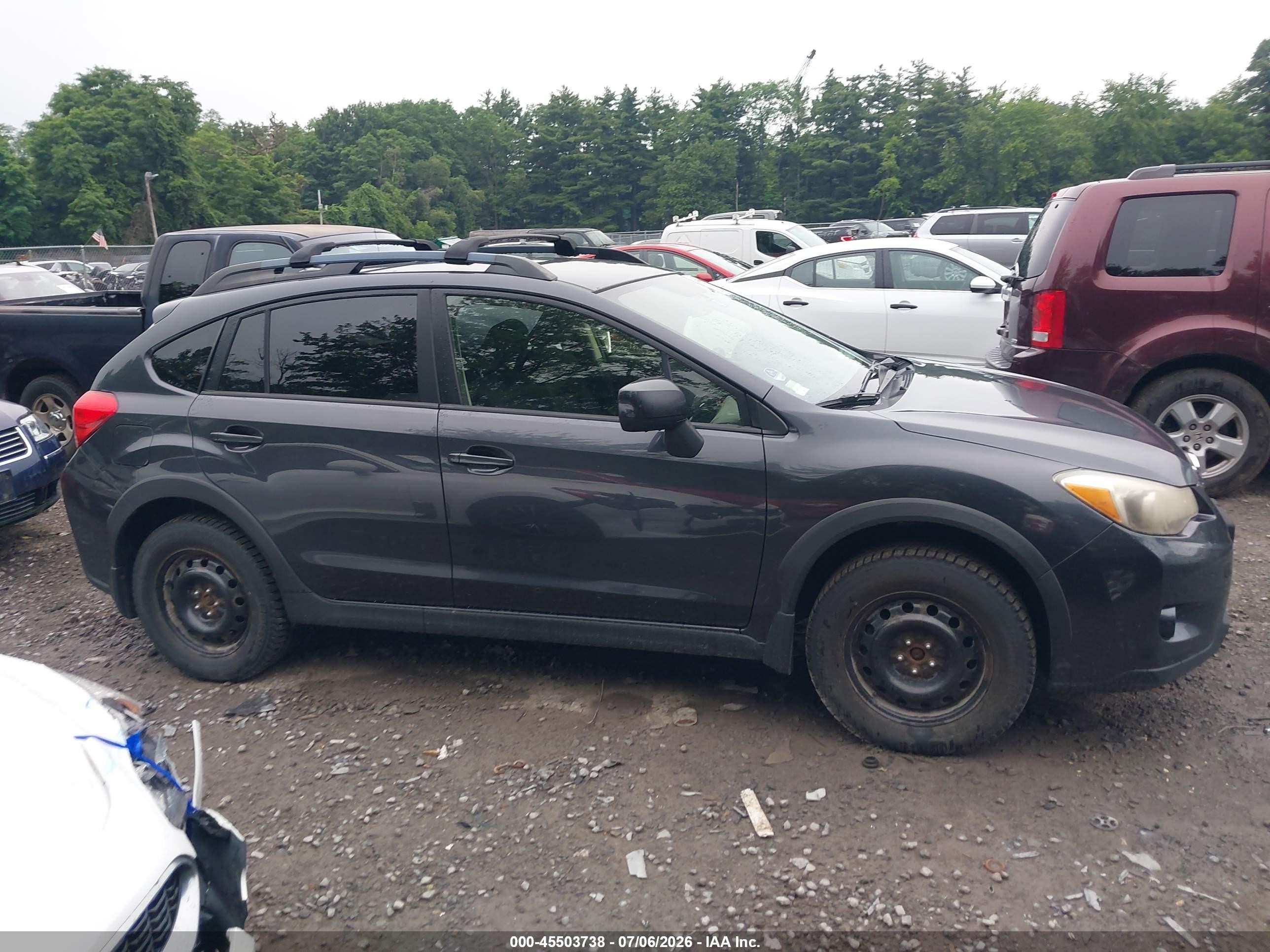 2014 Subaru Xv Crosstrek 2.0i Premium Gray vin: JF2GPAWC2E8204469