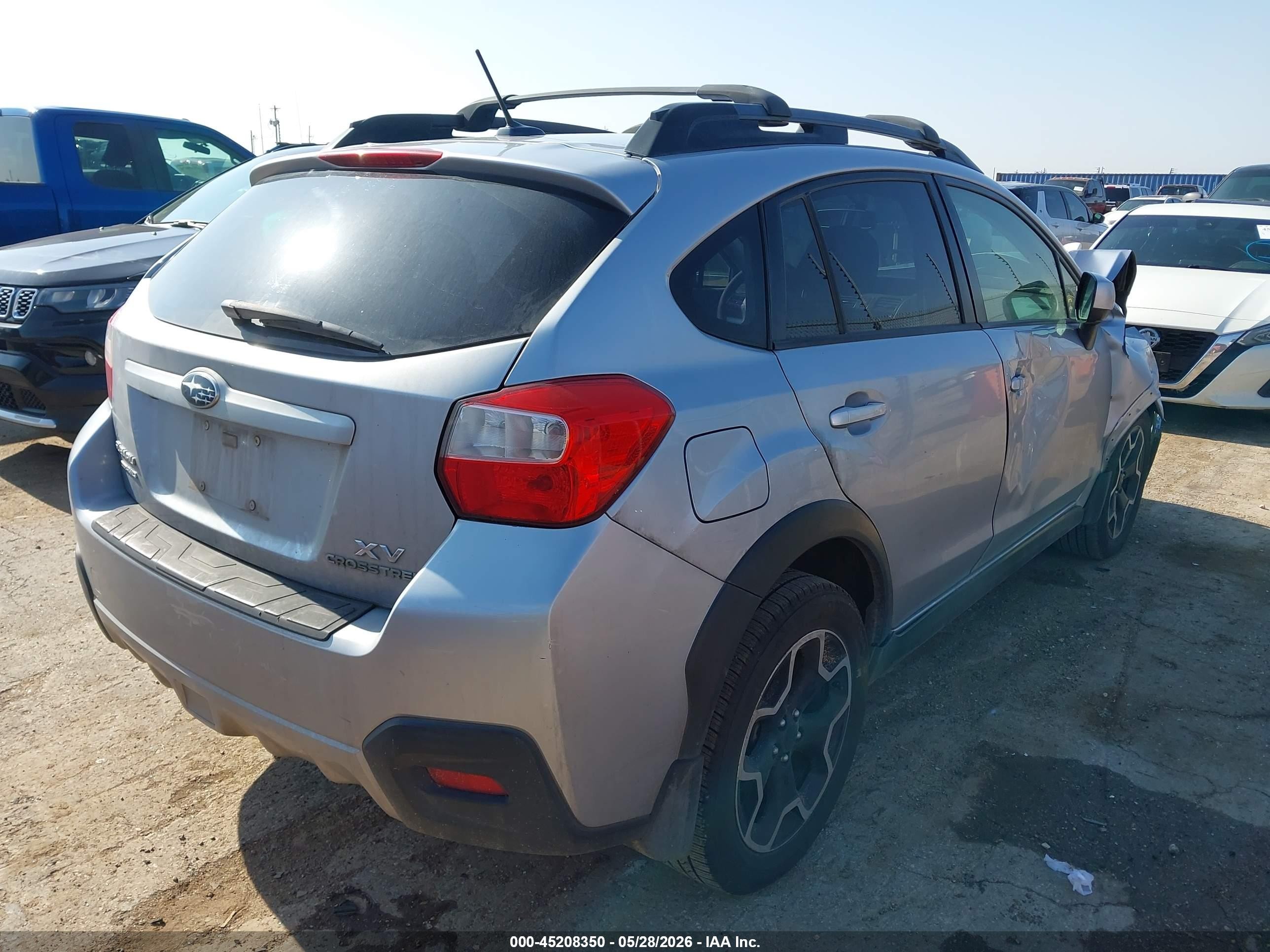 2014 Subaru Xv Crosstrek 2.0i Premium Silver vin: JF2GPAWC4E8206434