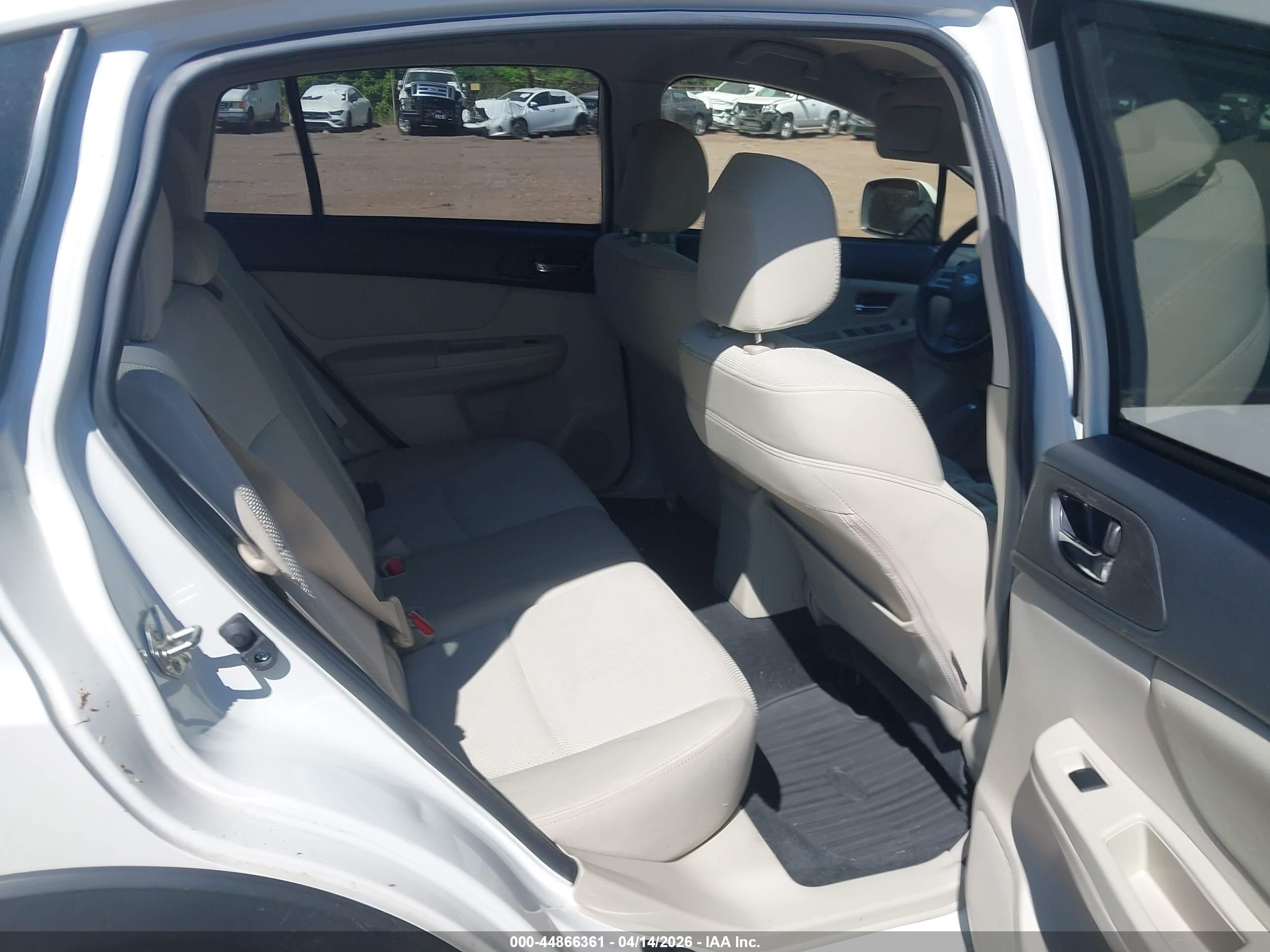 2014 Subaru Xv Crosstrek 2.0i Premium White vin: JF2GPAWC5E8277304