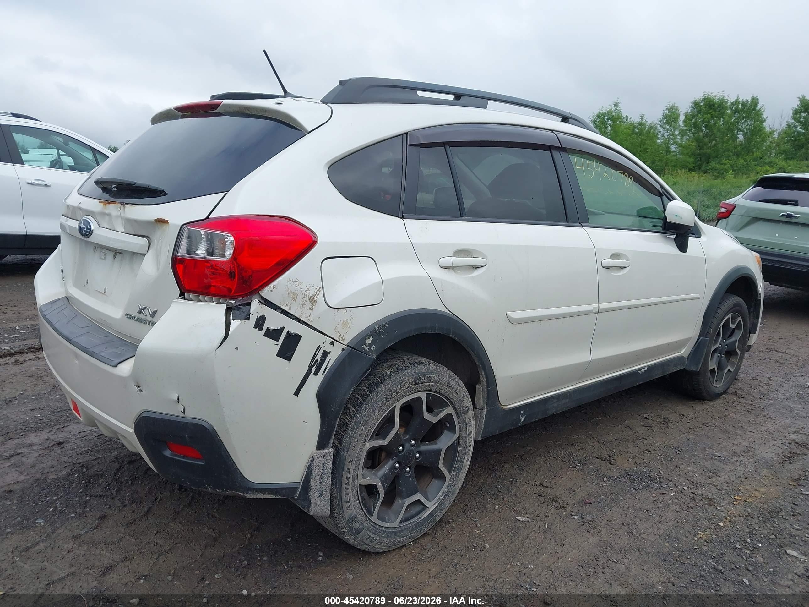 2013 Subaru Xv Crosstrek 2.0i Premium White vin: JF2GPAWC6D2861843