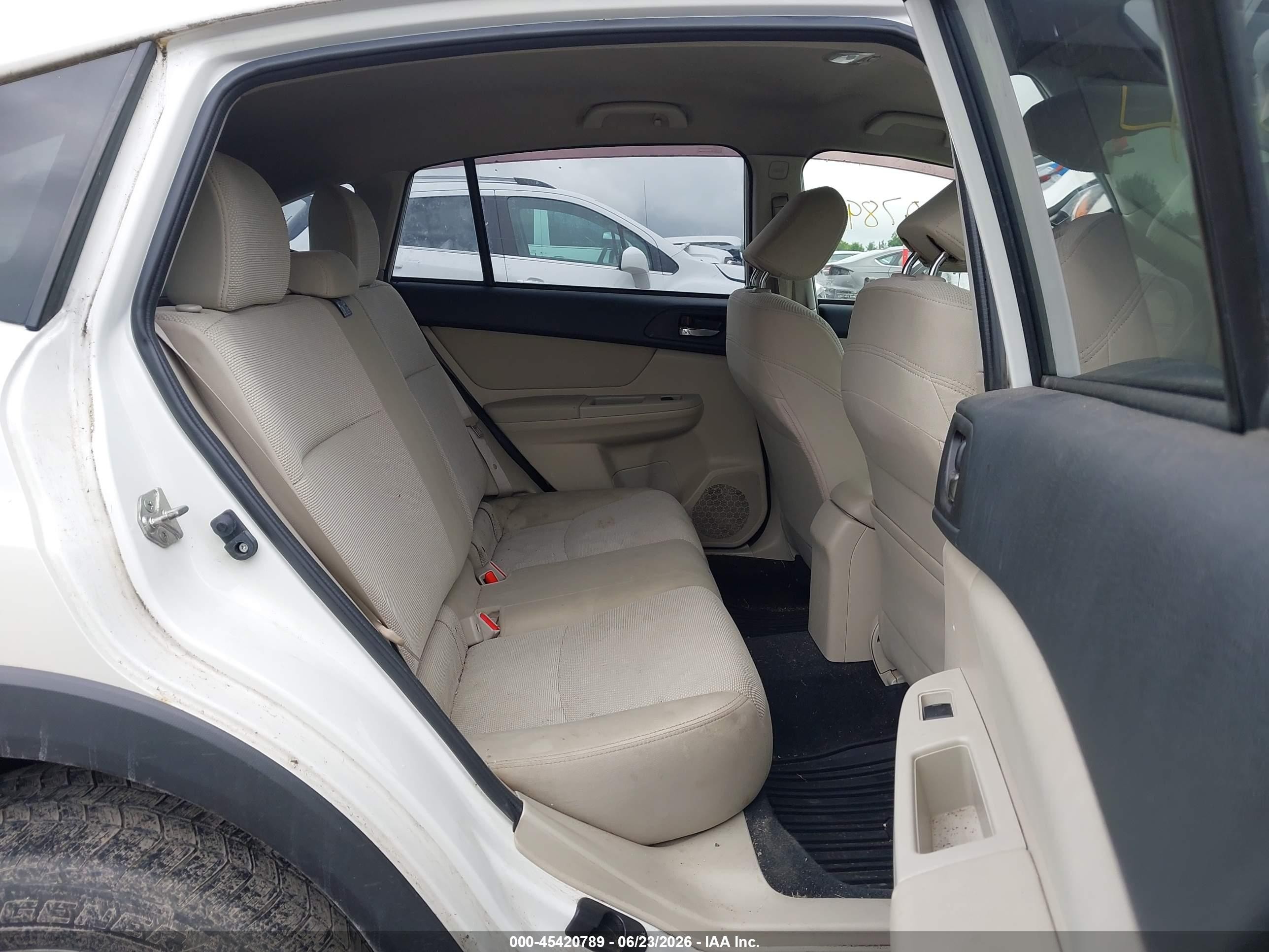 2013 Subaru Xv Crosstrek 2.0i Premium White vin: JF2GPAWC6D2861843