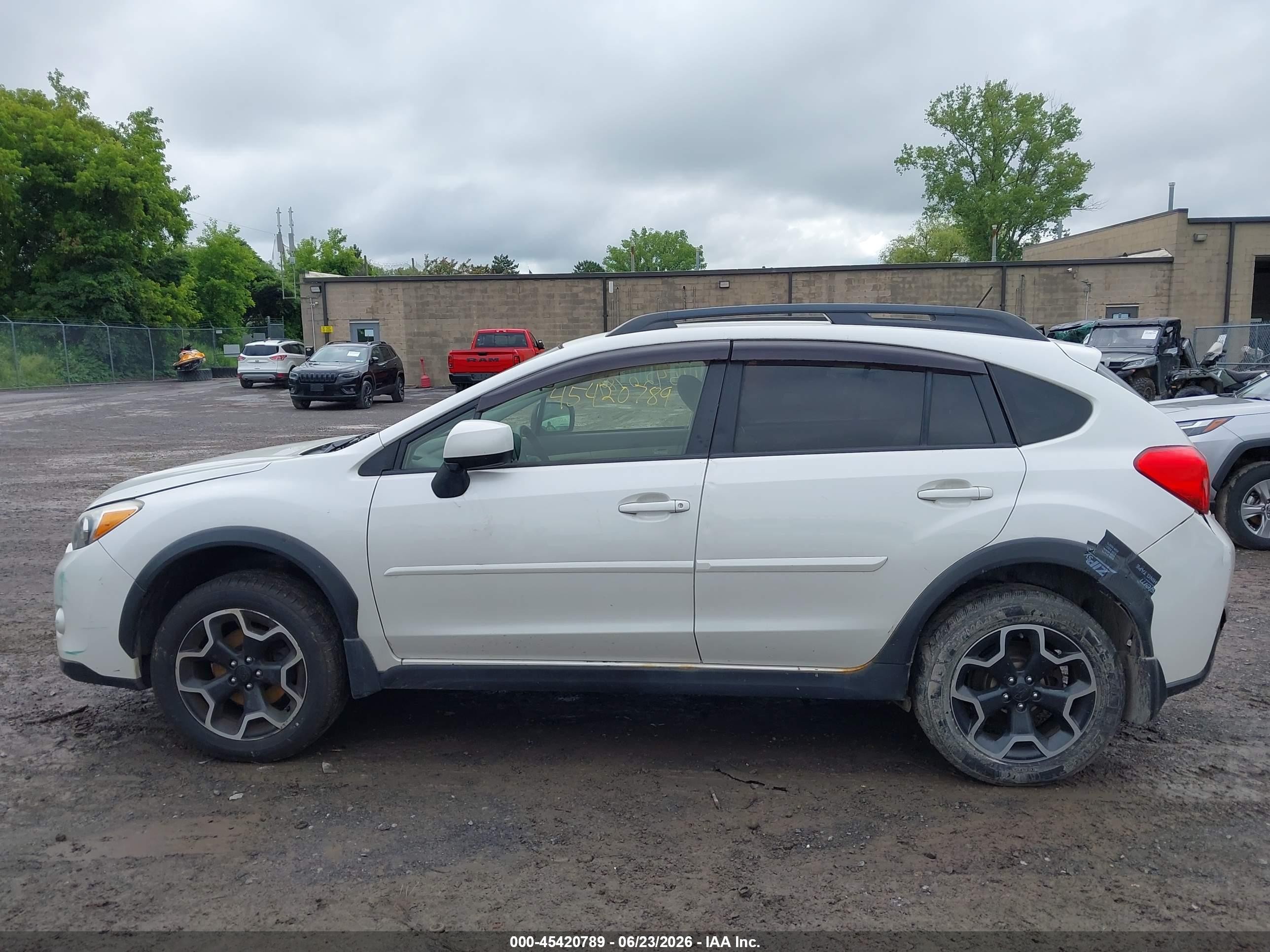 2013 Subaru Xv Crosstrek 2.0i Premium White vin: JF2GPAWC6D2861843