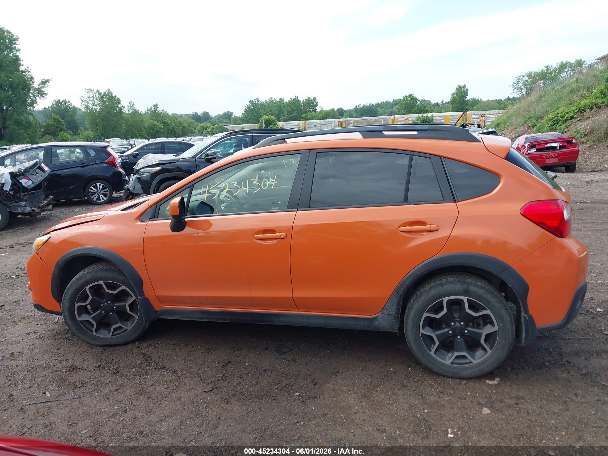 2014 Subaru Xv Crosstrek 2.0i Premium Orange vin: JF2GPAWC6E8257689