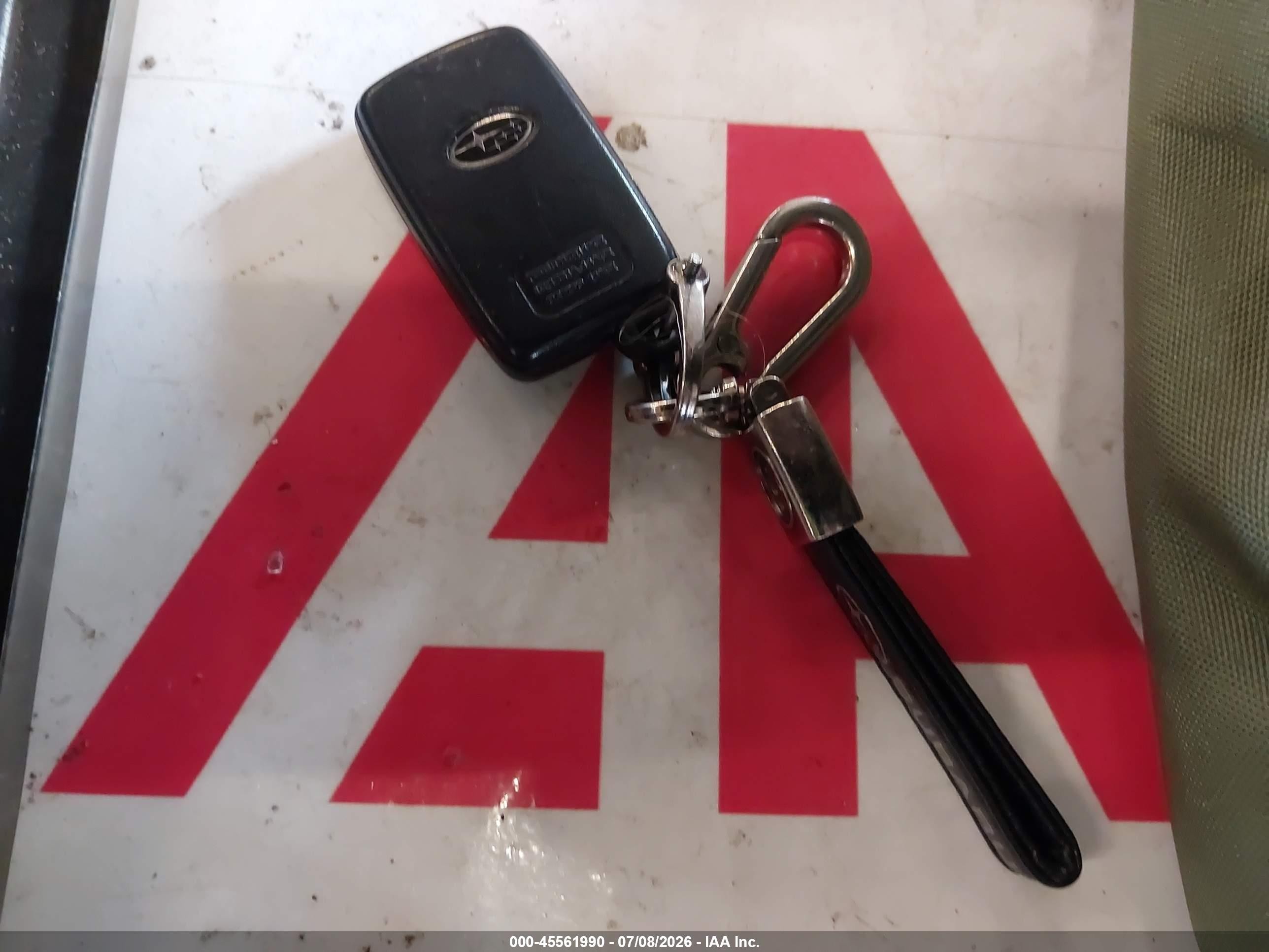 2014 Subaru Xv Crosstrek Hybrid 2.0i Серебряный vin: JF2GPBCC3EH226281