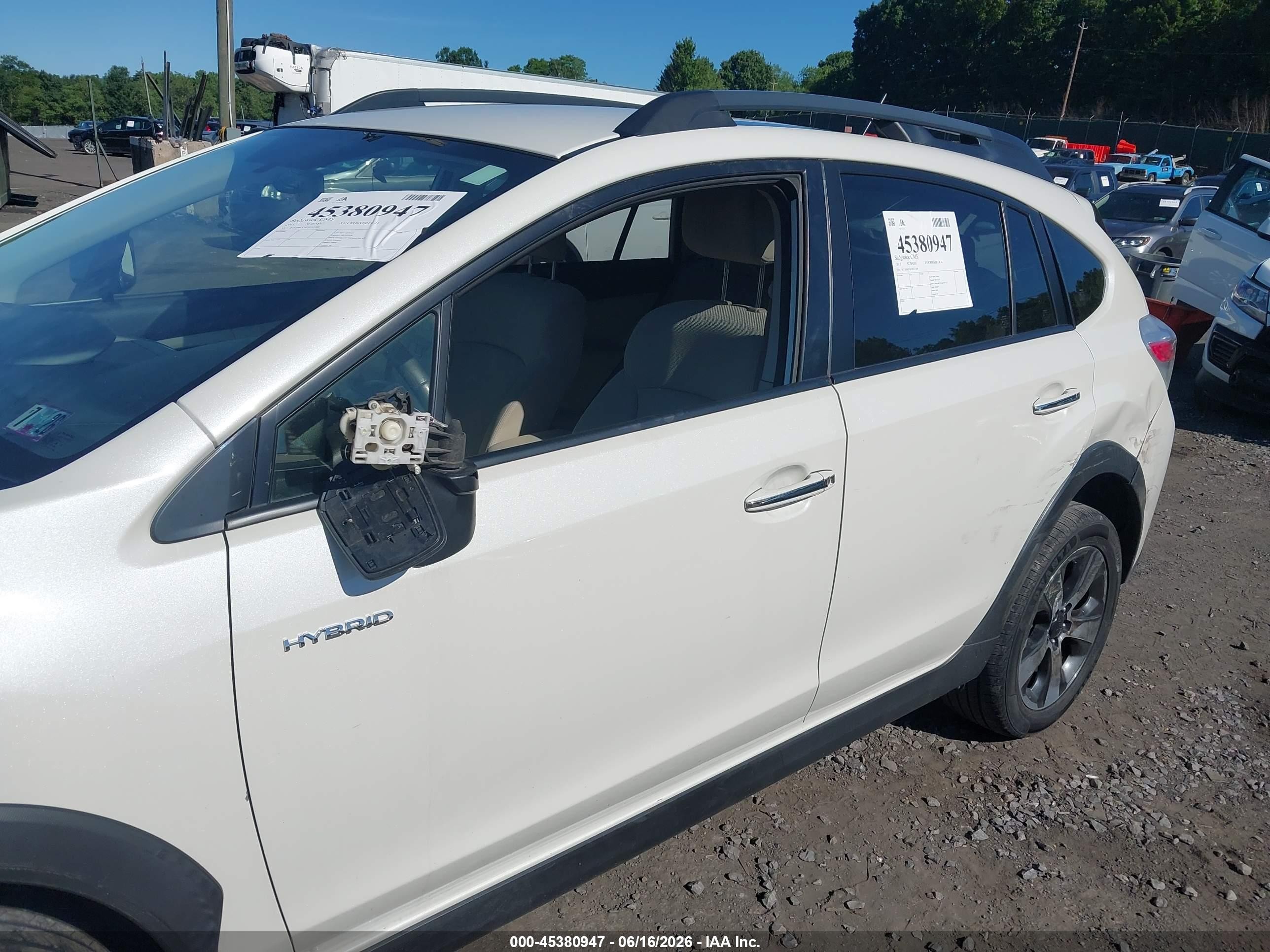 2015 Subaru Xv Crosstrek Hybrid   White vin: JF2GPBCC6FH252388