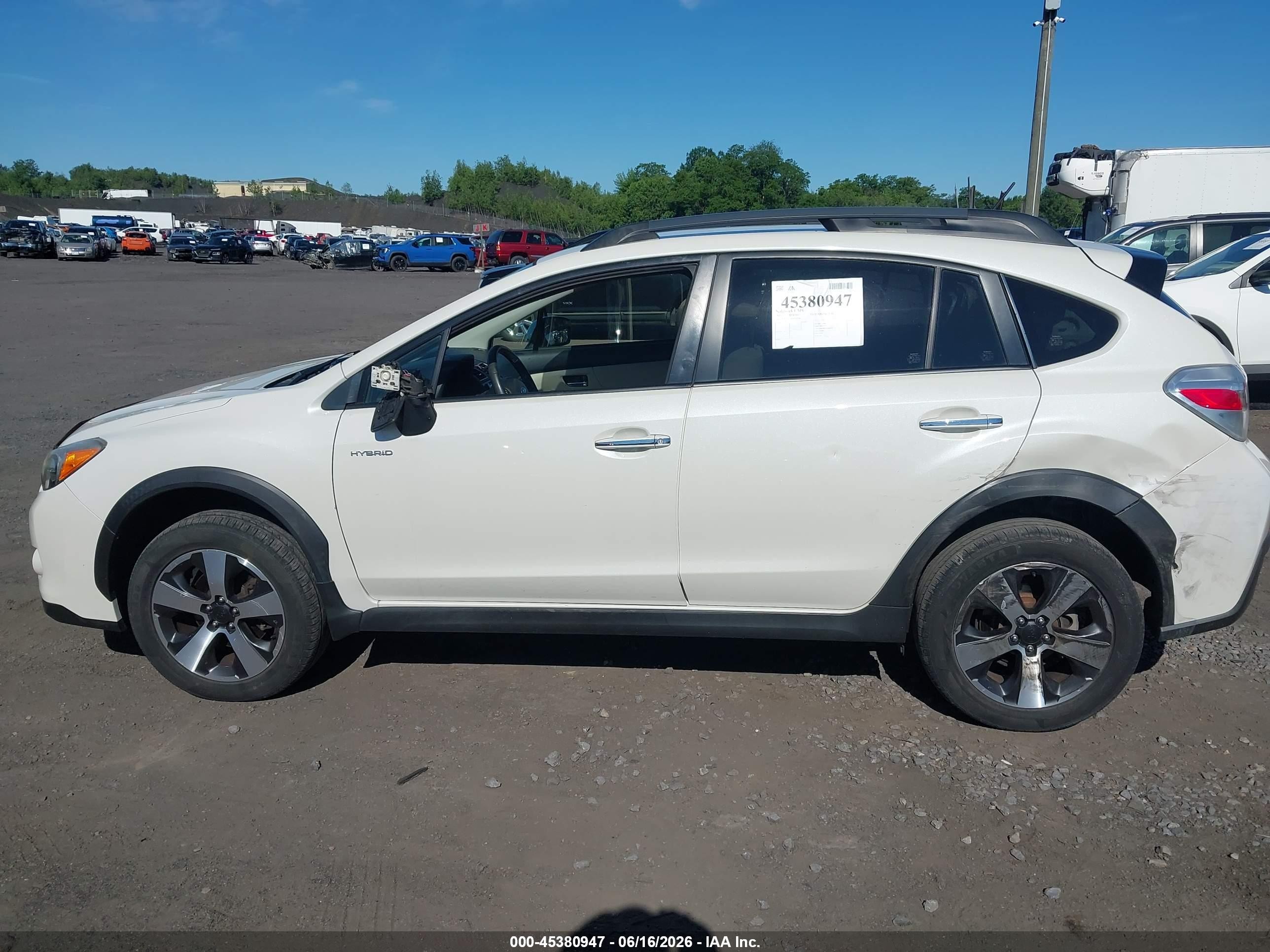 2015 Subaru Xv Crosstrek Hybrid   White vin: JF2GPBCC6FH252388