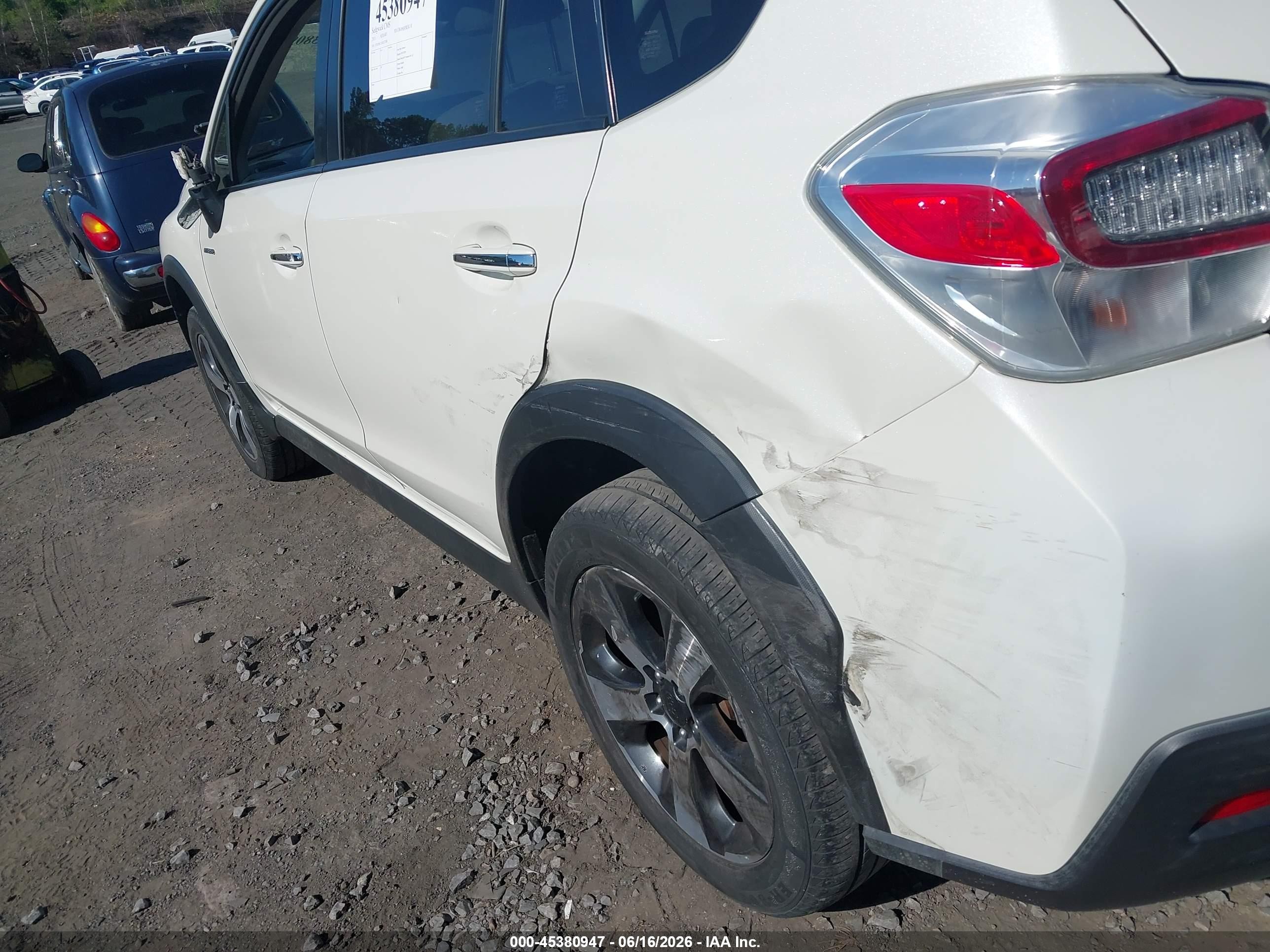 2015 Subaru Xv Crosstrek Hybrid   White vin: JF2GPBCC6FH252388