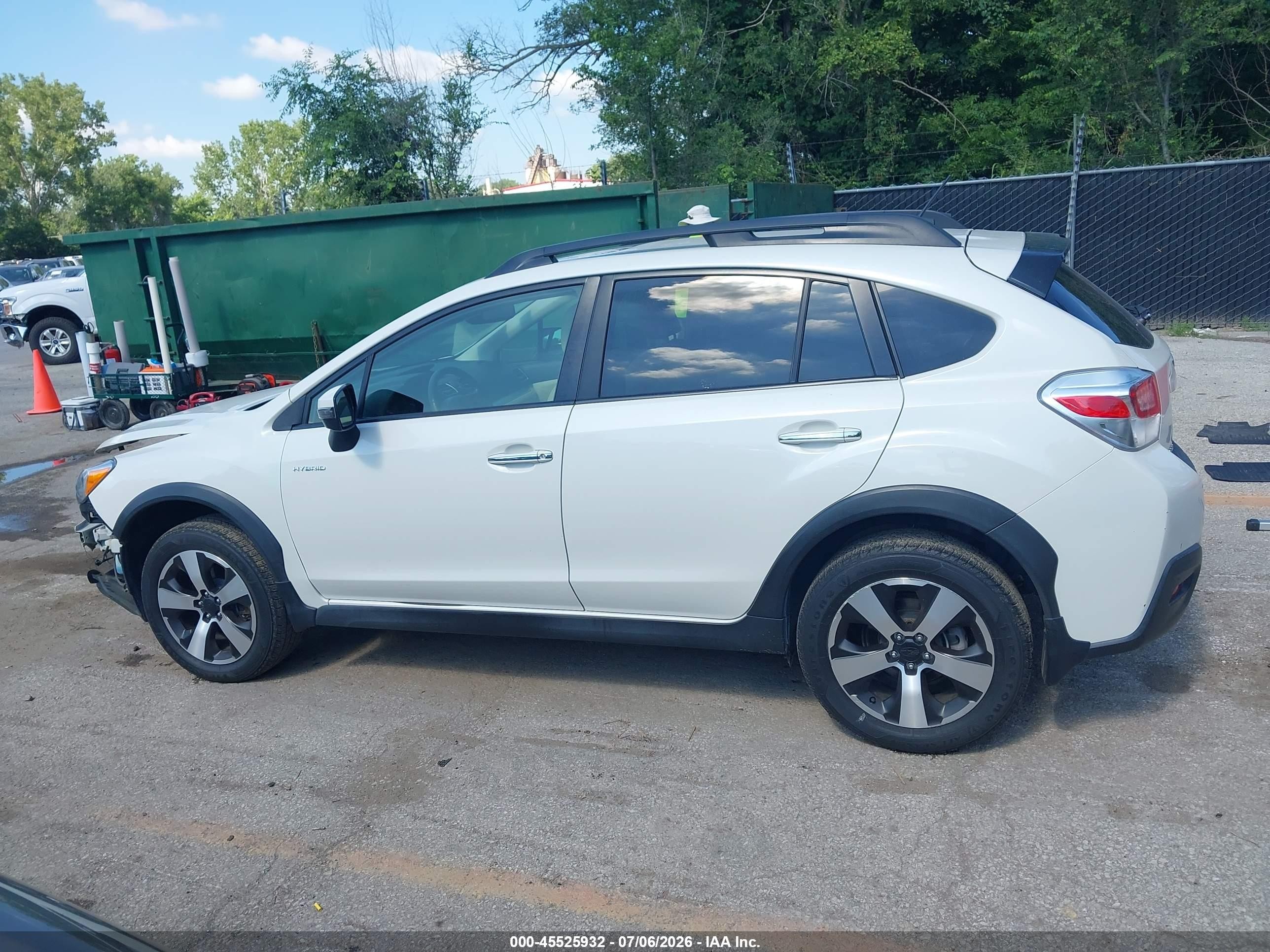 2015 Subaru Xv Crosstrek Hybrid Touring White vin: JF2GPBPCXFH227066
