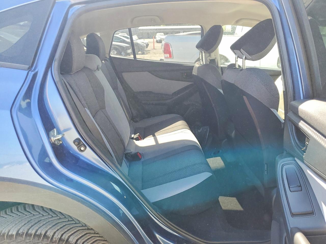 2018 Subaru Crosstrek Blue vin: JF2GTAAC5JH342956