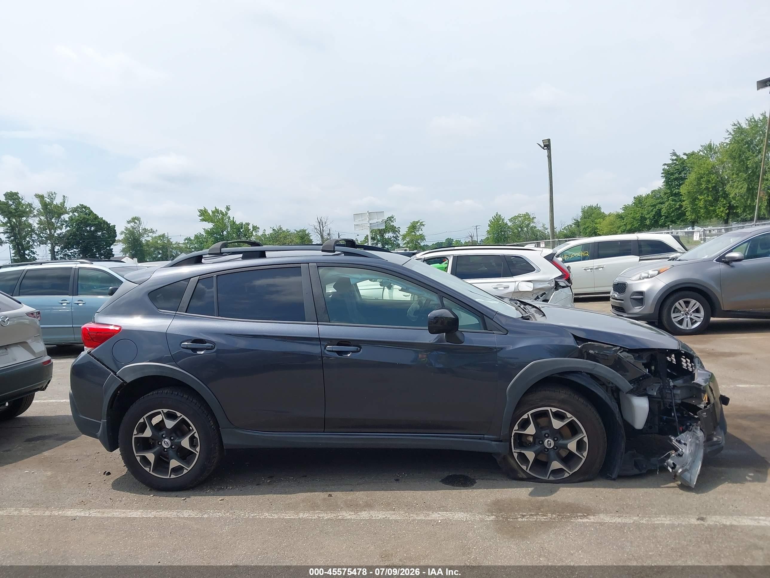2018 Subaru Crosstrek 2.0i Premium Серый vin: JF2GTABC0JH285709