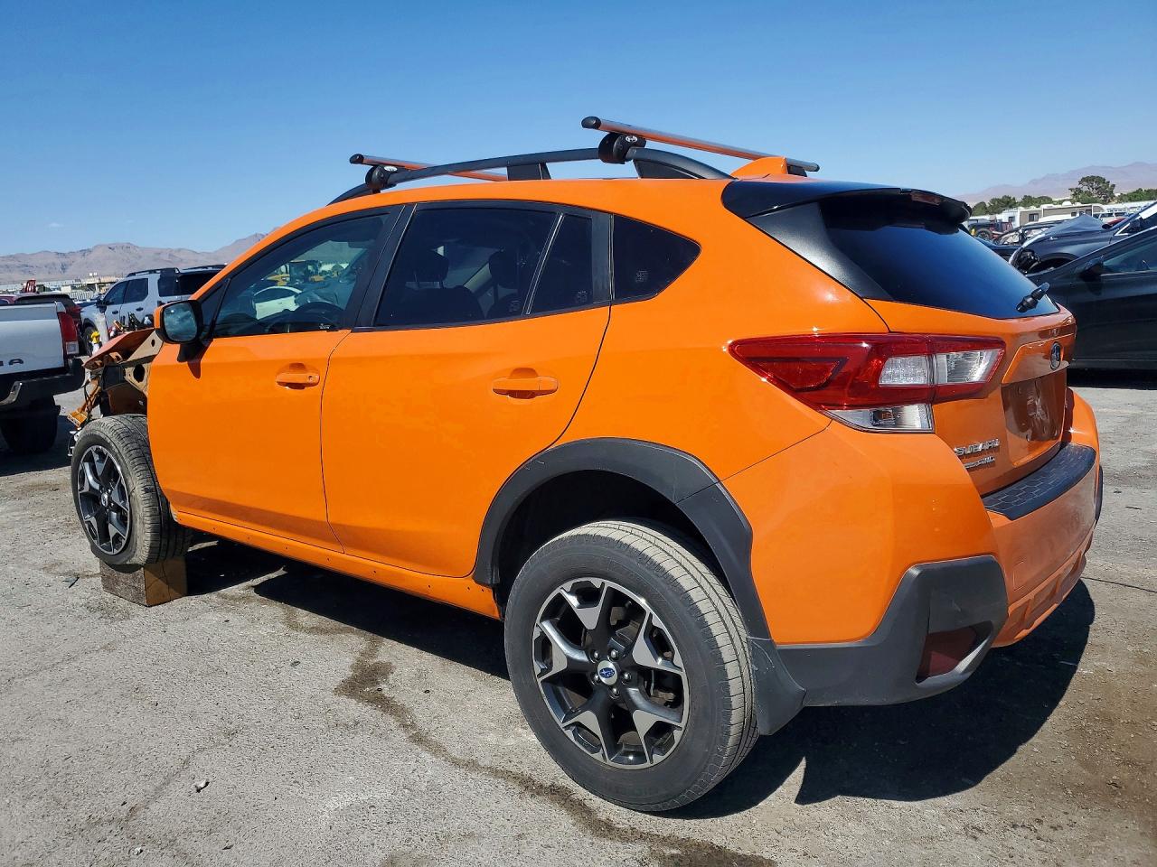 2018 Subaru Crosstrek Premium Orange vin: JF2GTABC2JH318614