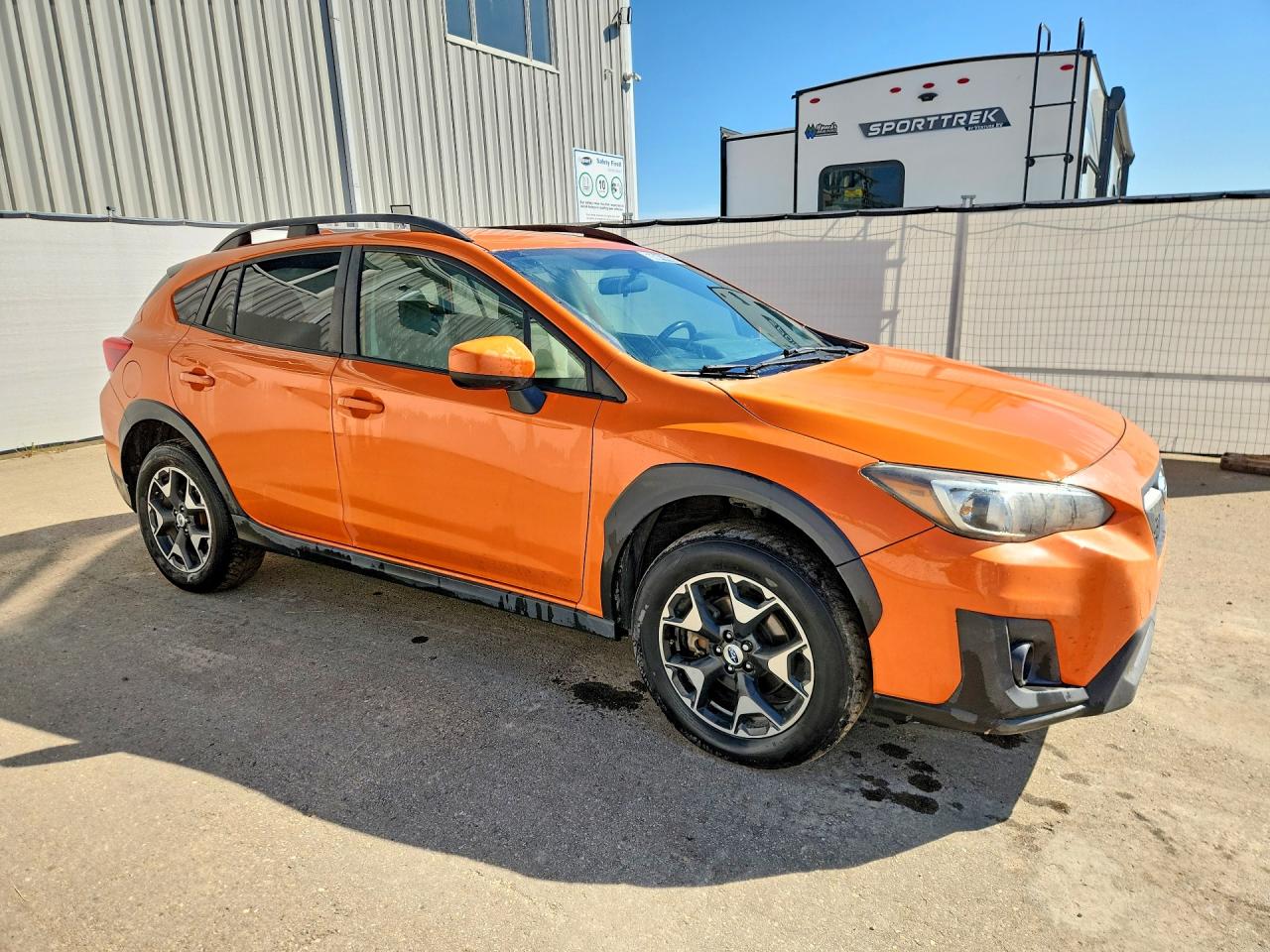 2018 Subaru Crosstrek Premium Orange vin: JF2GTABC3JH314815