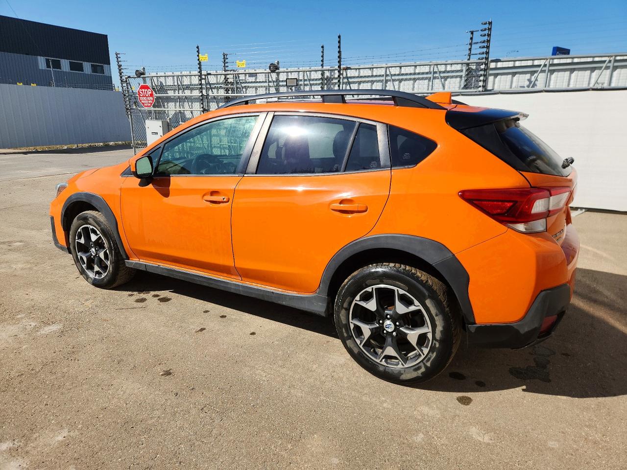 2018 Subaru Crosstrek Premium Orange vin: JF2GTABC3JH314815