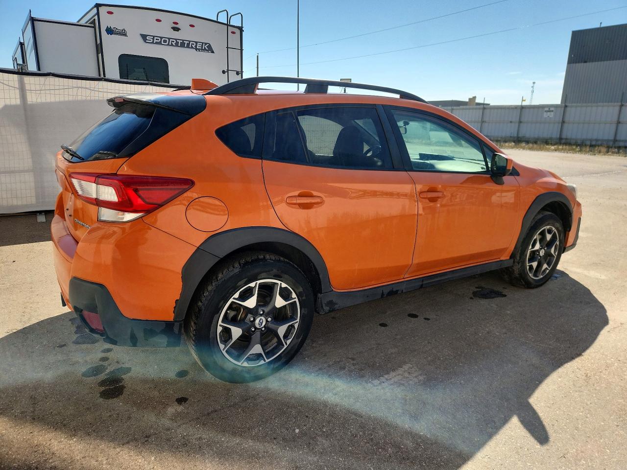 2018 Subaru Crosstrek Premium Orange vin: JF2GTABC3JH314815