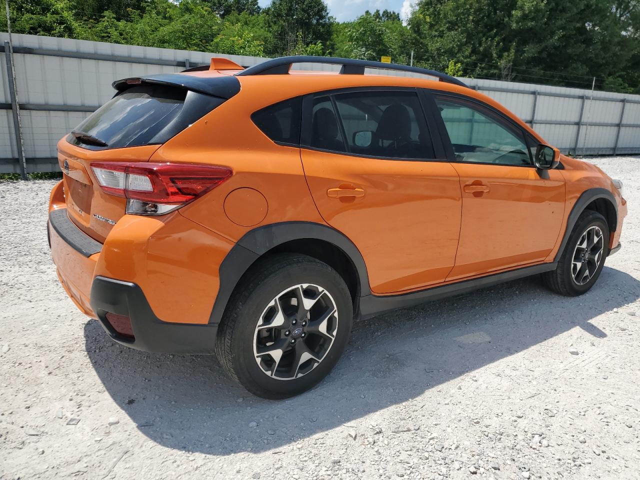 2018 Subaru Crosstrek Premium   Orange vin: JF2GTABC5JH305727
