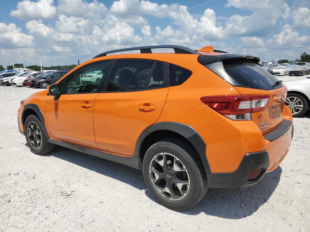 2018 Subaru Crosstrek Premium   Orange vin: JF2GTABC5JH305727