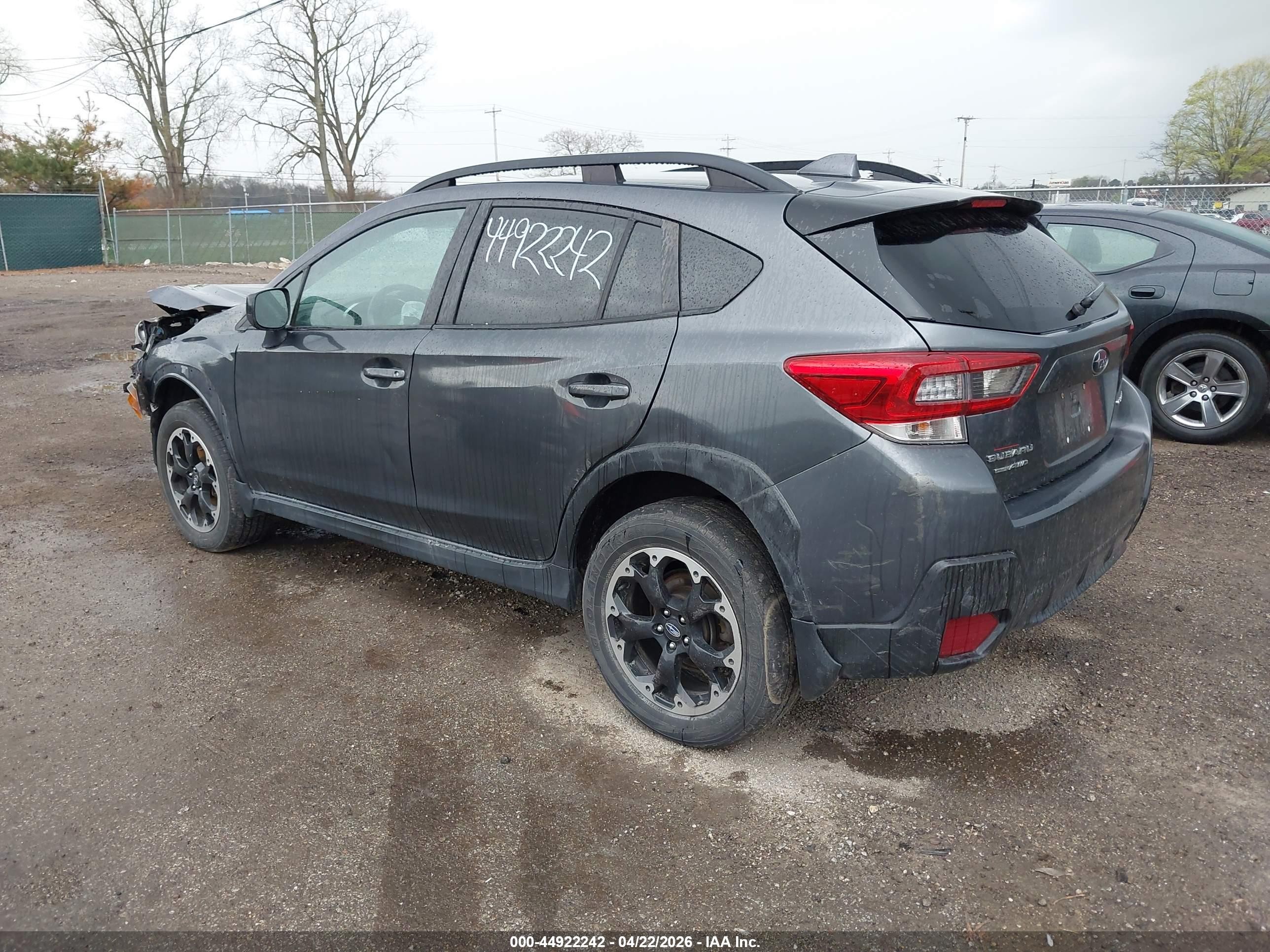 2022 Subaru Crosstrek Premium Gray vin: JF2GTACC2N9206507