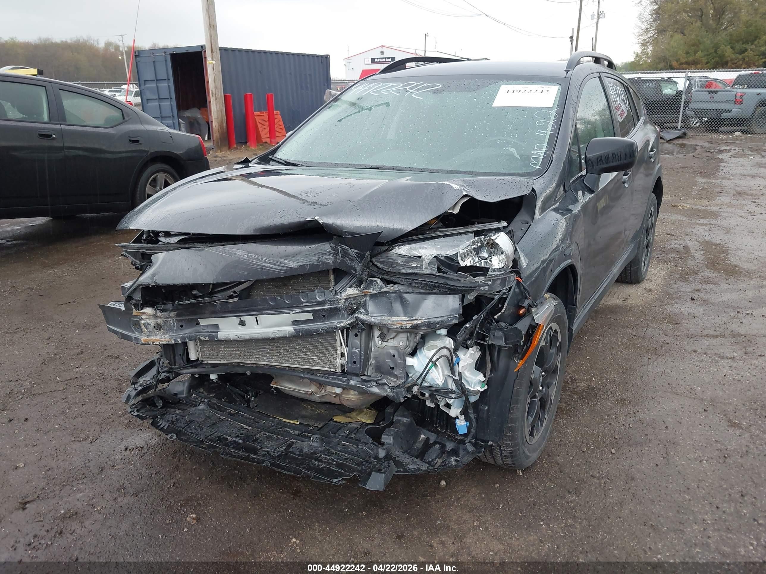2022 Subaru Crosstrek Premium Gray vin: JF2GTACC2N9206507