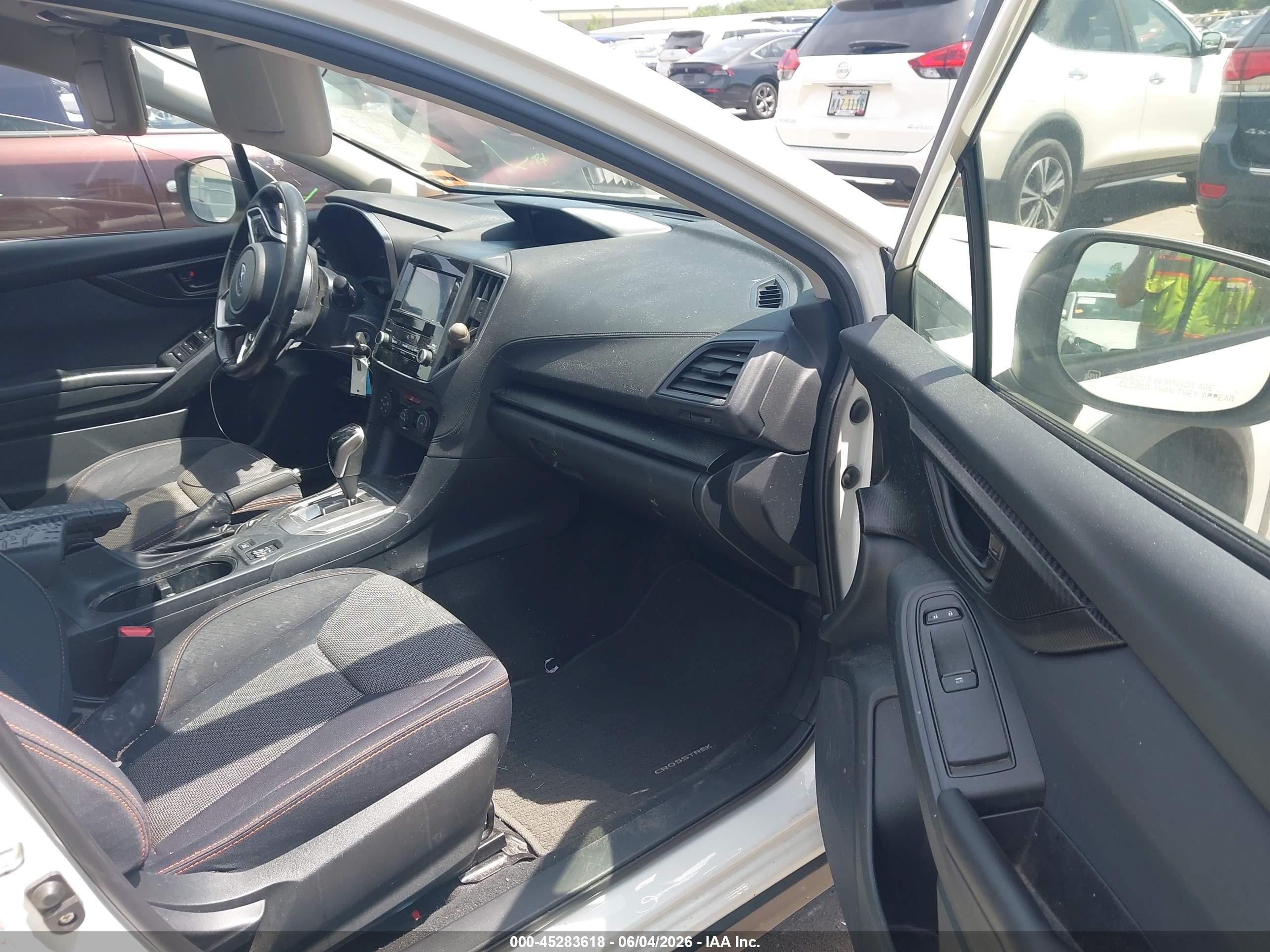 2019 Subaru Crosstrek 2.0i Premium White vin: JF2GTACC3KH204461