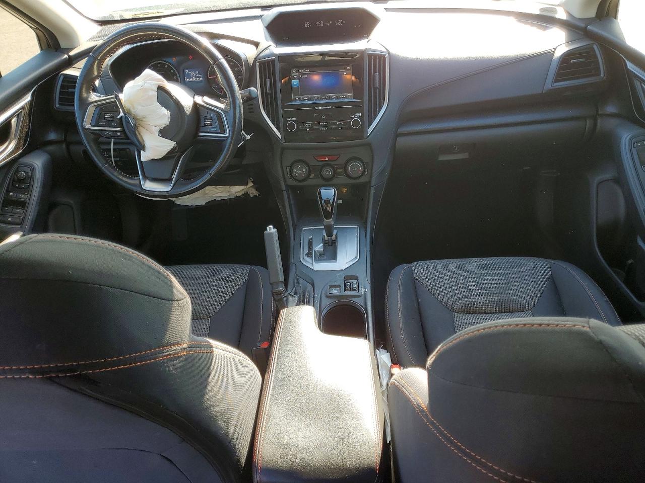2018 Subaru Crosstrek Premium Silver vin: JF2GTACC4J8251691