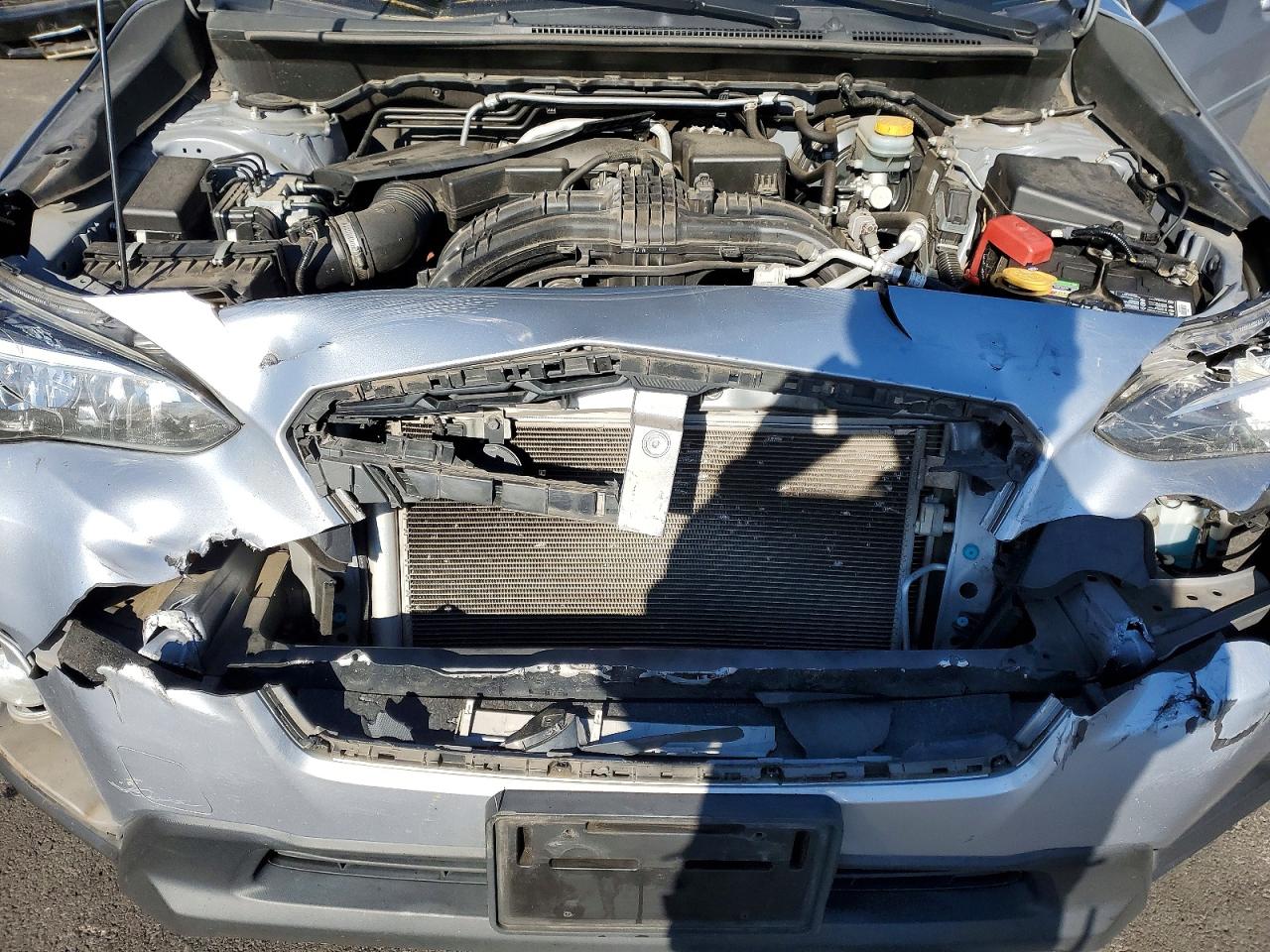 2018 Subaru Crosstrek Premium Silver vin: JF2GTACC4J8251691