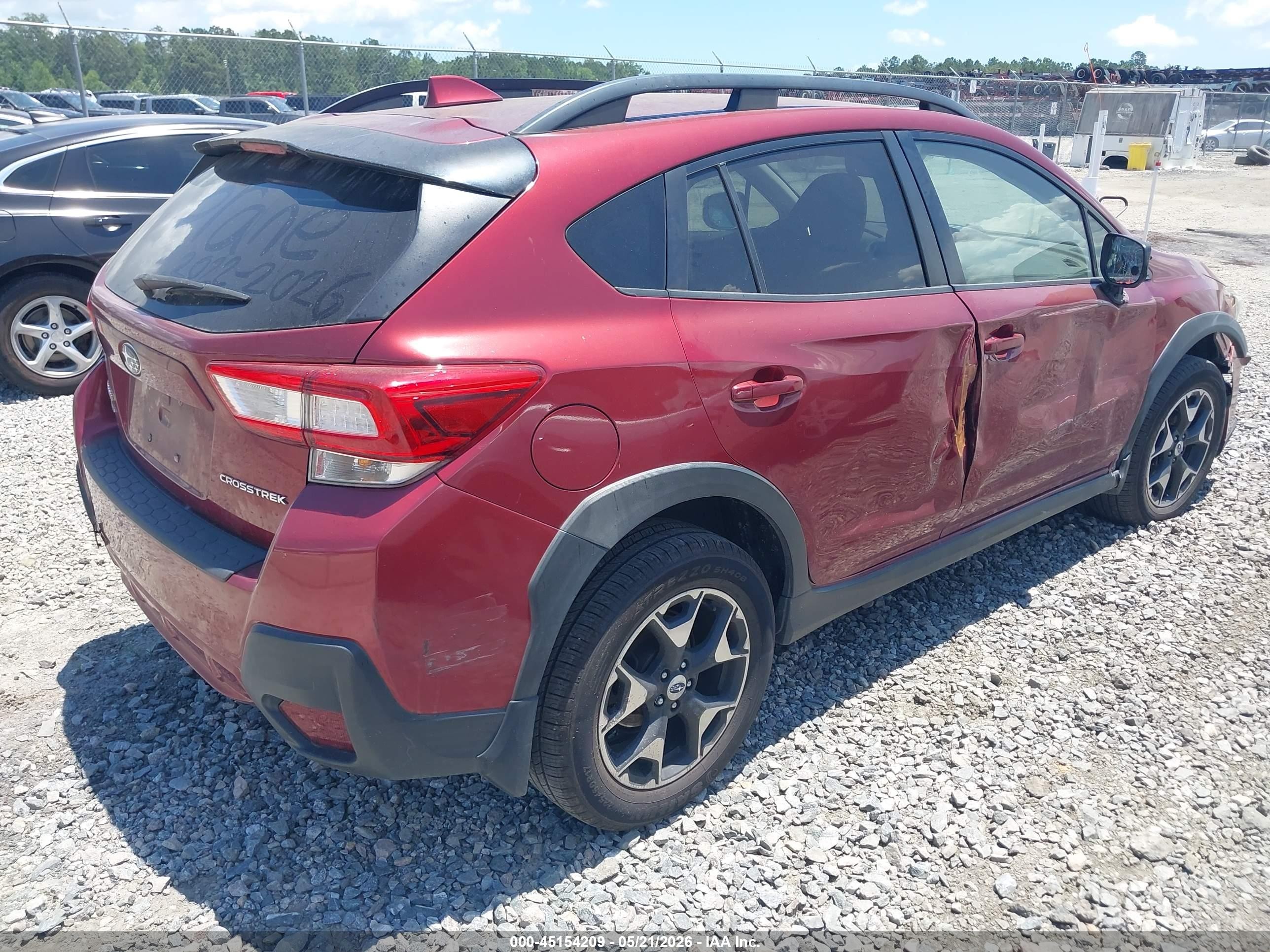 2018 Subaru Crosstrek 2.0i Premium Red vin: JF2GTADC2J8328301
