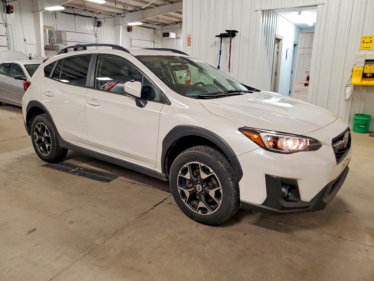 2018 Subaru Crosstrek Premium White vin: JF2GTADC3J8273499