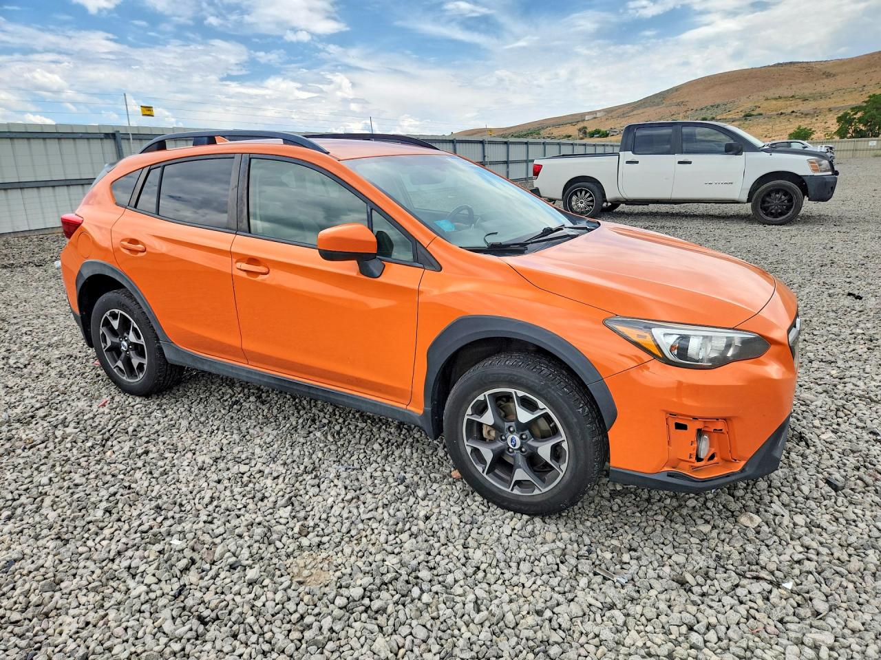 2018 Subaru Crosstrek Premium Orange vin: JF2GTADC4J8261829