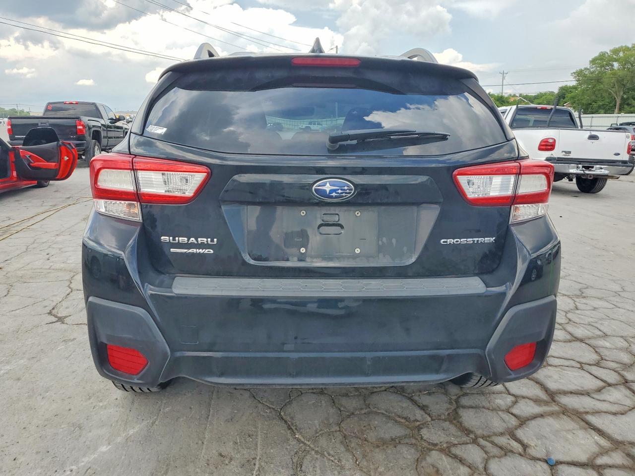 2018 Subaru Crosstrek Premium Black vin: JF2GTADC5JH314022