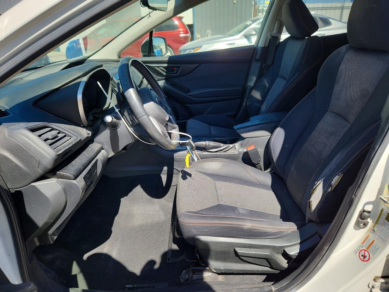 2018 Subaru Crosstrek Premium White vin: JF2GTADC7JH242241