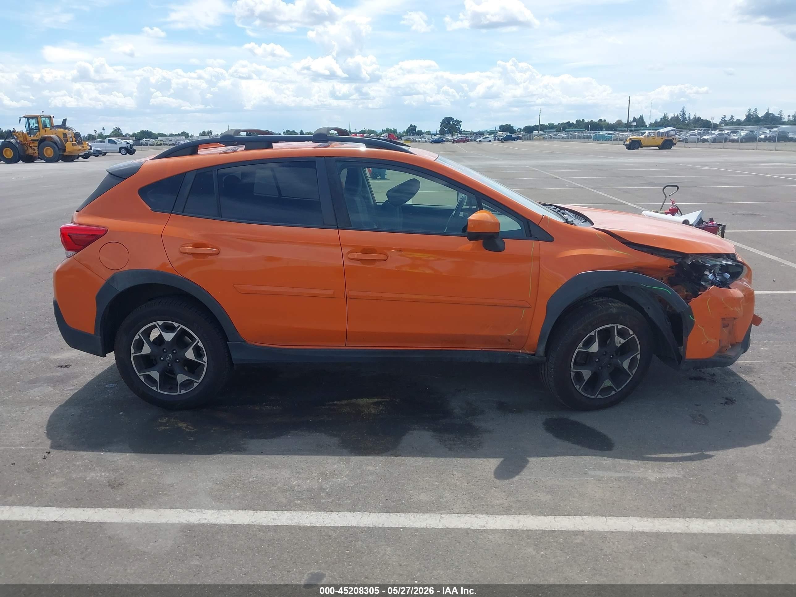 2019 Subaru Crosstrek 2.0i Premium Orange vin: JF2GTADC8KH257655