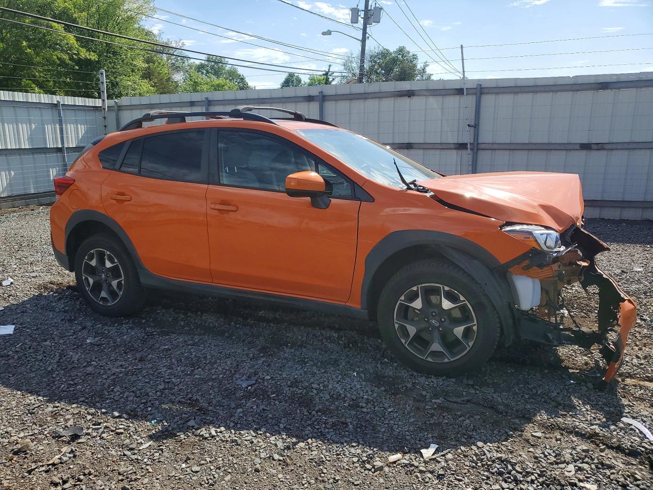 2019 Subaru Crosstrek Premium Orange vin: JF2GTAEC2KH398929