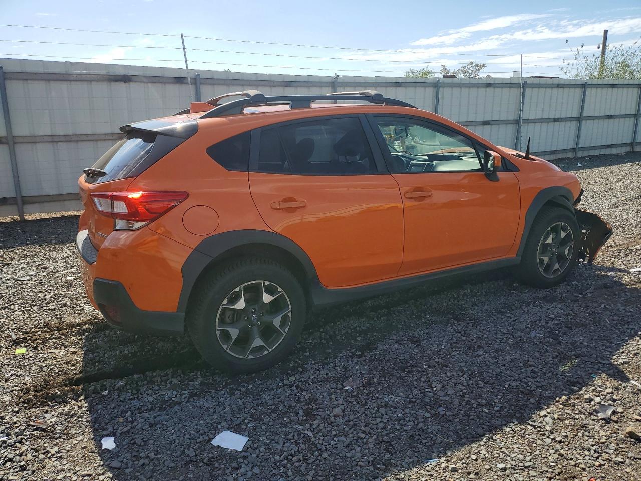 2019 Subaru Crosstrek Premium Orange vin: JF2GTAEC2KH398929