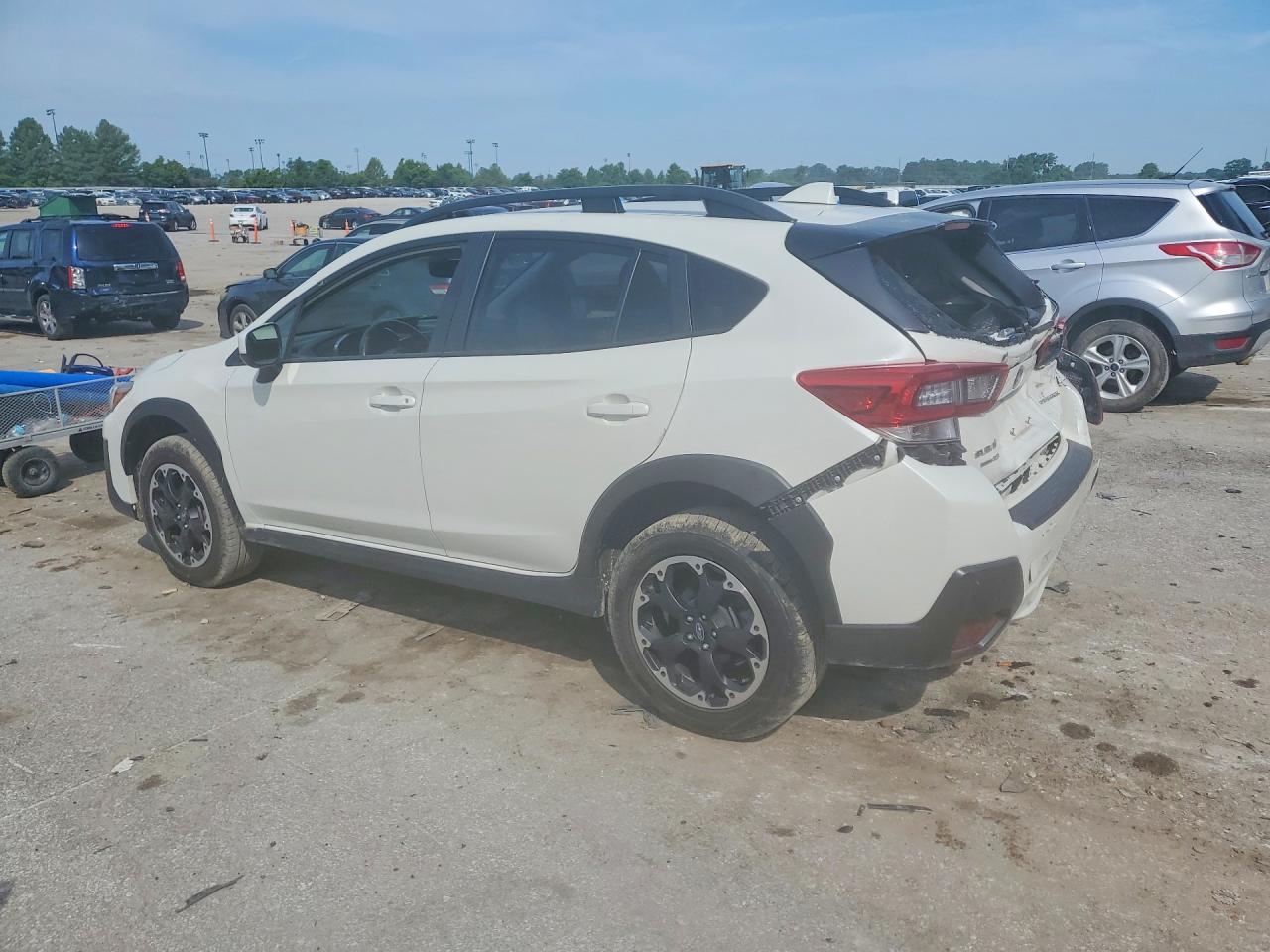 2021 Subaru Crosstrek Premium White vin: JF2GTAEC5M8298939
