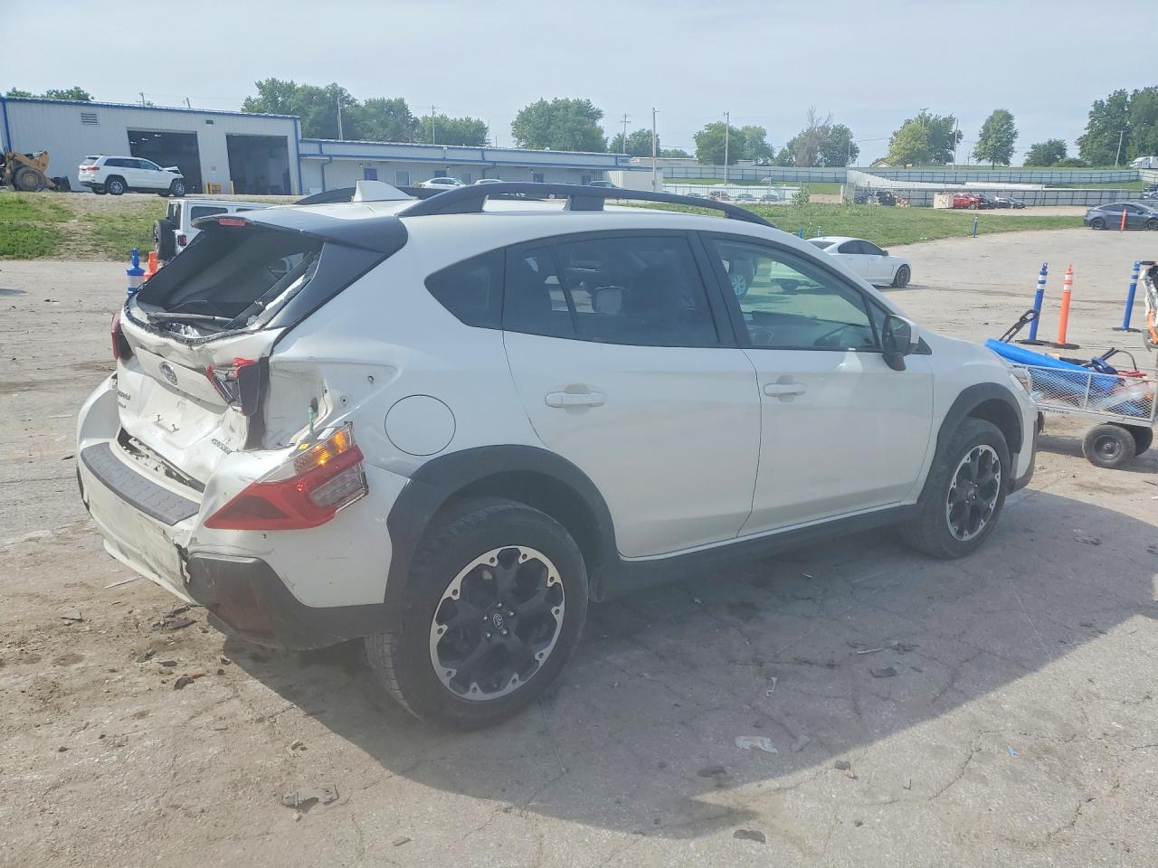 2021 Subaru Crosstrek Premium White vin: JF2GTAEC5M8298939