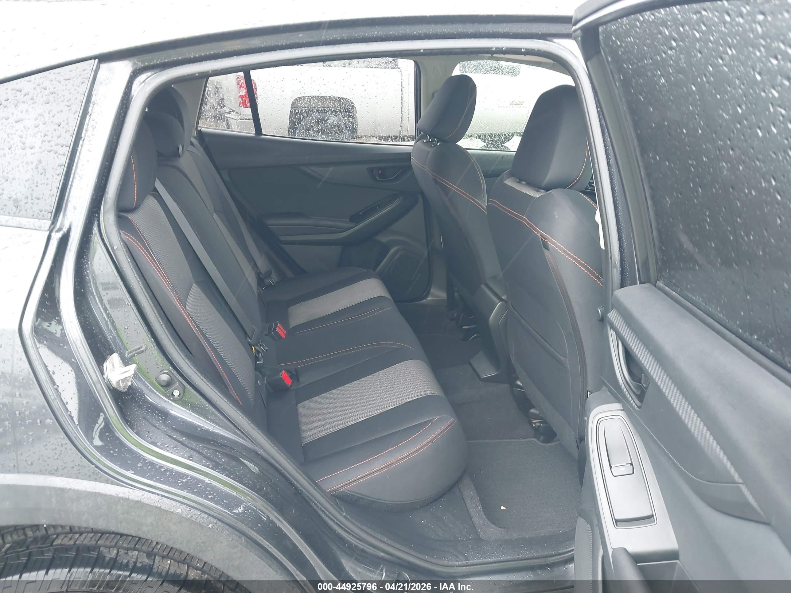2019 Subaru Crosstrek 2.0i Premium Gray vin: JF2GTAEC6KH370681