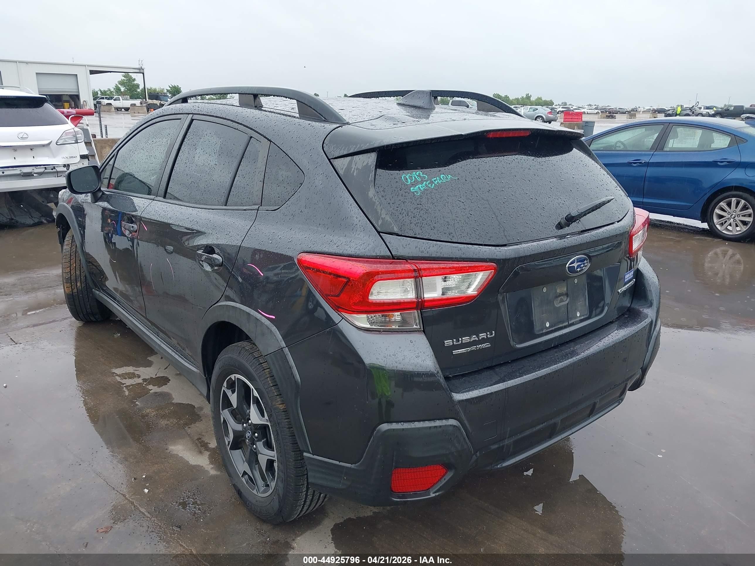 2019 Subaru Crosstrek 2.0i Premium Gray vin: JF2GTAEC6KH370681