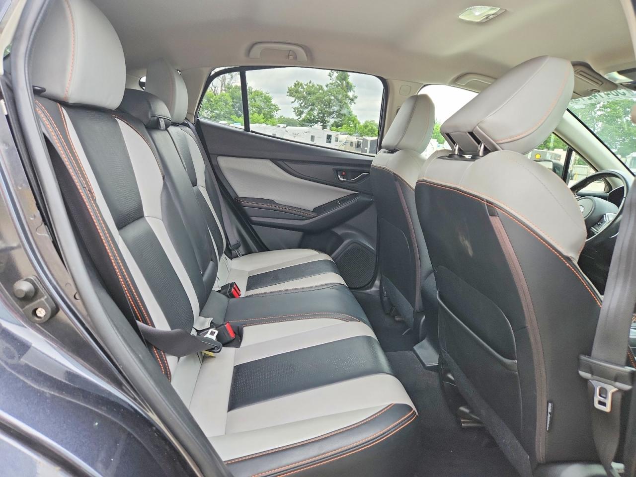 2018 Subaru Crosstrek Limited Gray vin: JF2GTAJC7JH255625