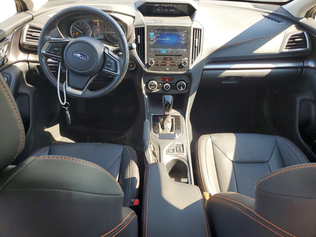 2018 Subaru Crosstrek Limited Gray vin: JF2GTALC5J8350083
