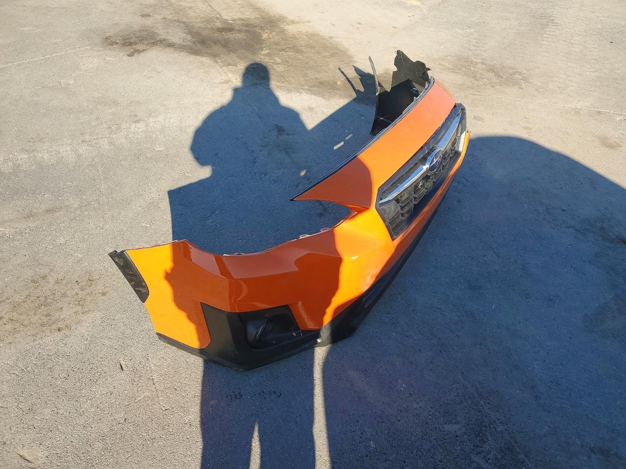 2018 Subaru Crosstrek Limited Orange vin: JF2GTALC5JH221051