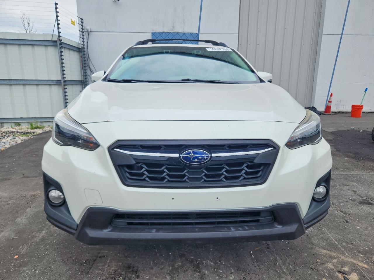 2018 Subaru Crosstrek Limited White vin: JF2GTALC7JH309695