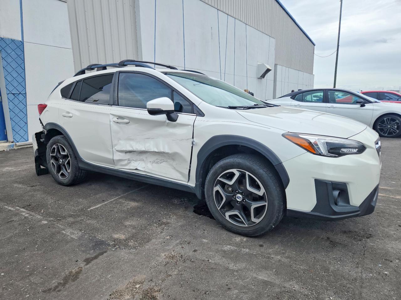 2018 Subaru Crosstrek Limited White vin: JF2GTALC7JH309695