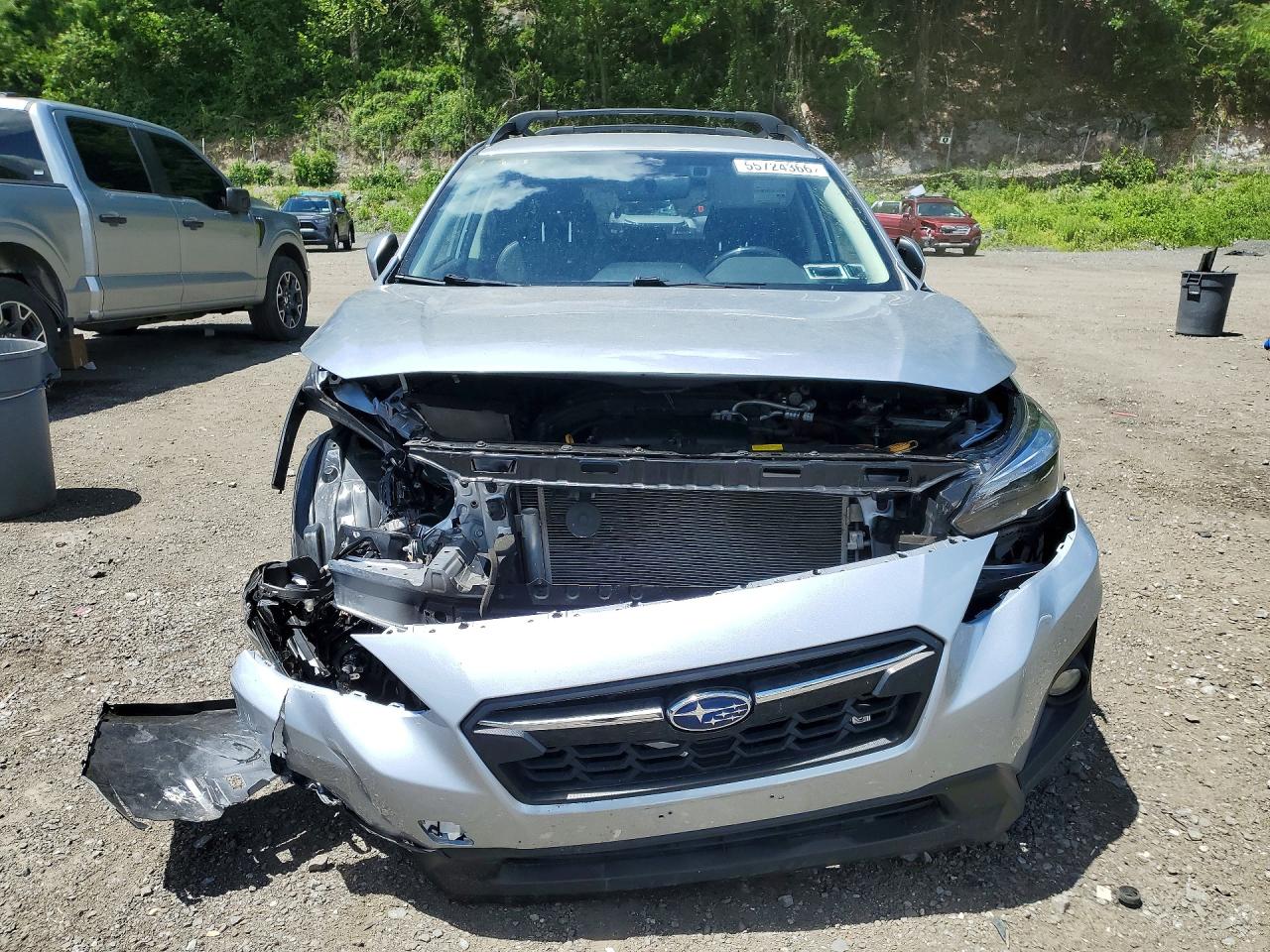 2019 Subaru Crosstrek Limited Silver vin: JF2GTAMC0KH316150
